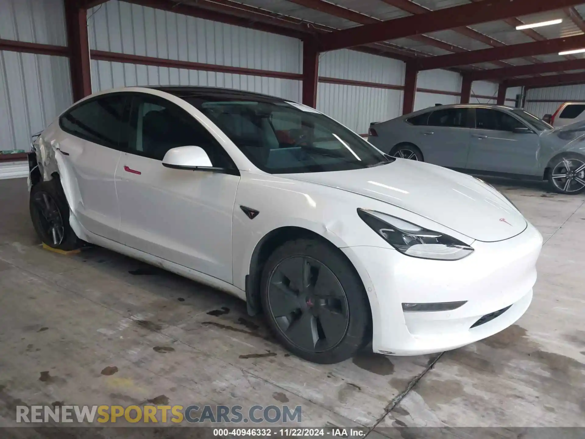 1 Photograph of a damaged car 5YJ3E1EB0NF256081 TESLA MODEL 3 2022