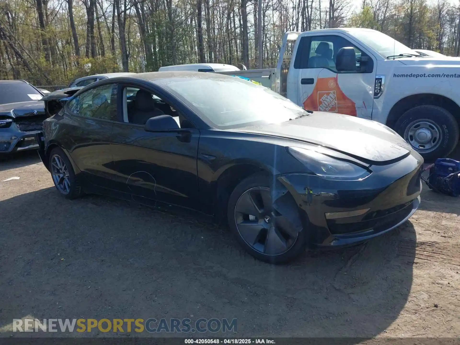 1 Photograph of a damaged car 5YJ3E1EB0NF256629 TESLA MODEL 3 2022