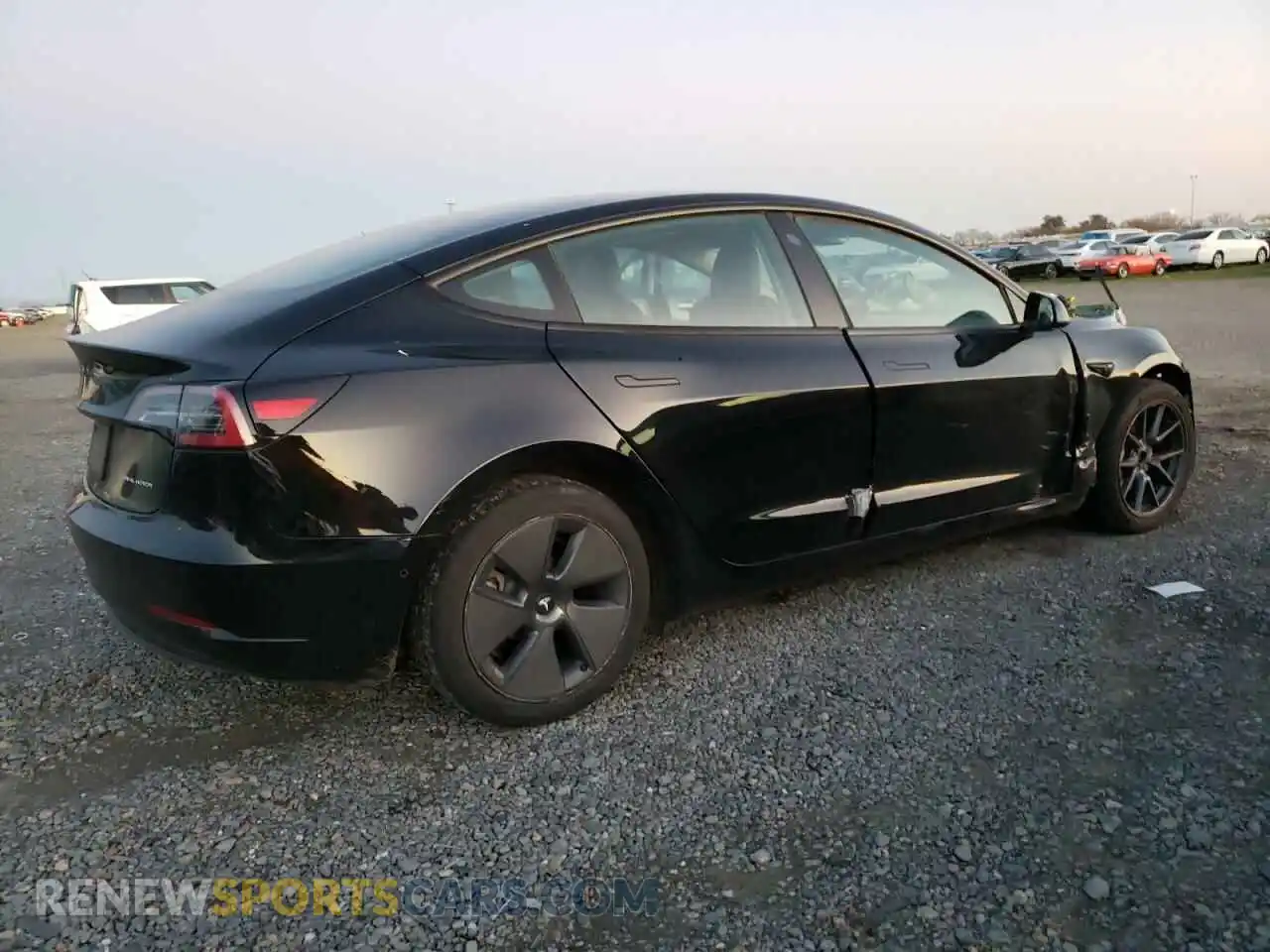 3 Photograph of a damaged car 5YJ3E1EB0NF272653 TESLA MODEL 3 2022