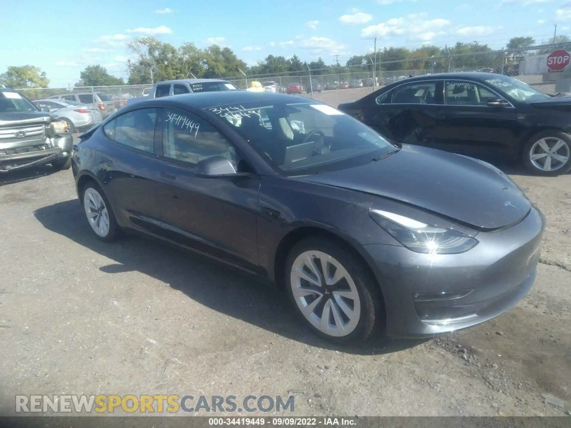 1 Photograph of a damaged car 5YJ3E1EB0NF290134 TESLA MODEL 3 2022