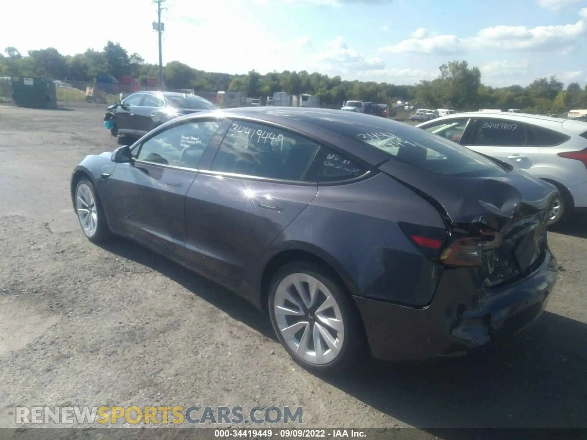 3 Photograph of a damaged car 5YJ3E1EB0NF290134 TESLA MODEL 3 2022