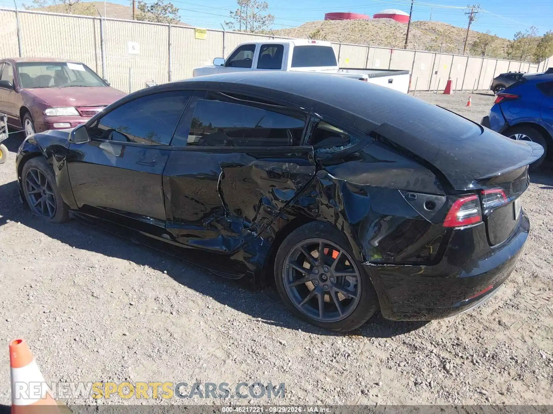 3 Фотография поврежденного автомобиля 5YJ3E1EB0NF307238 TESLA MODEL 3 2022