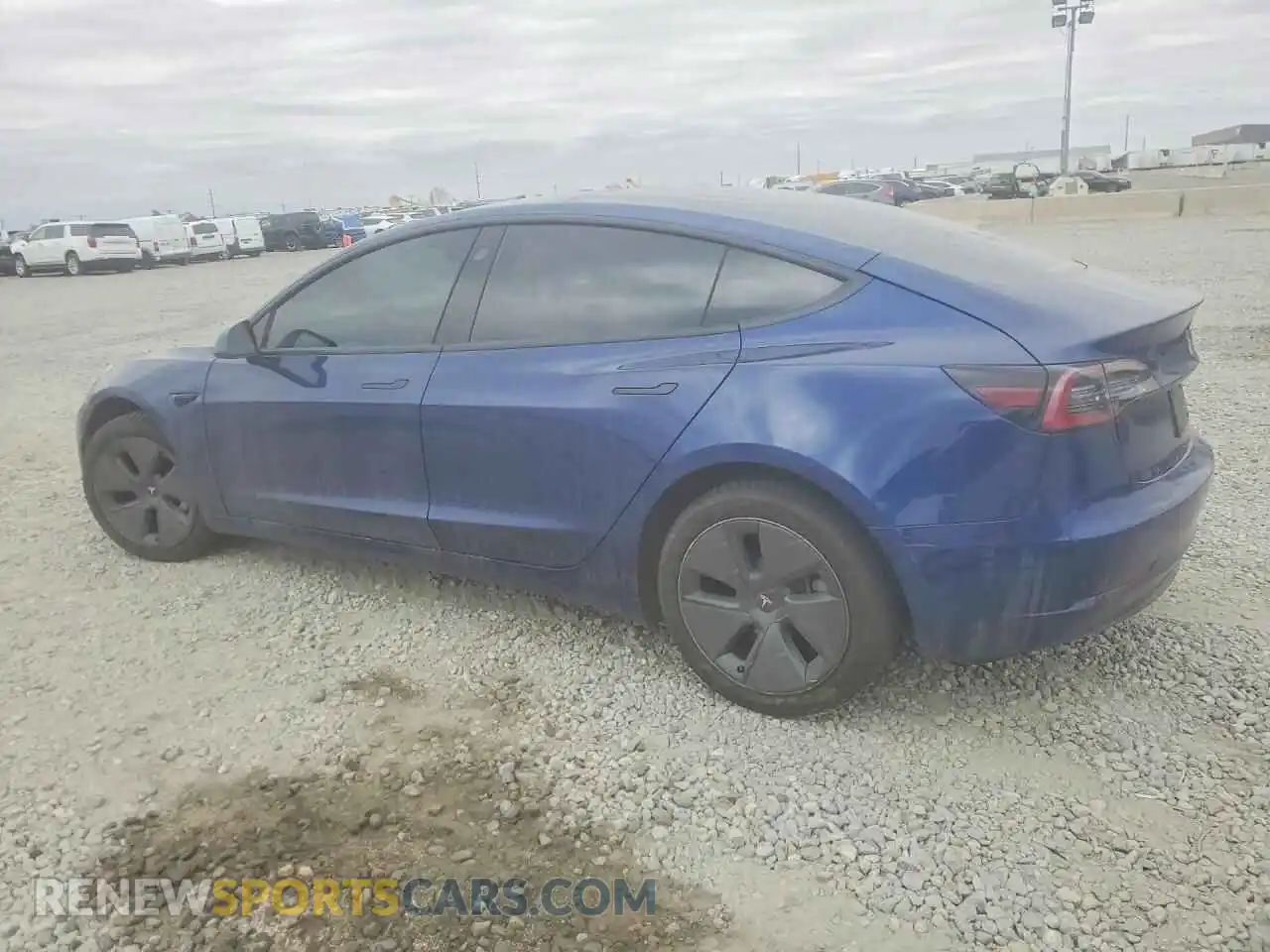 2 Photograph of a damaged car 5YJ3E1EB0NF334777 TESLA MODEL 3 2022