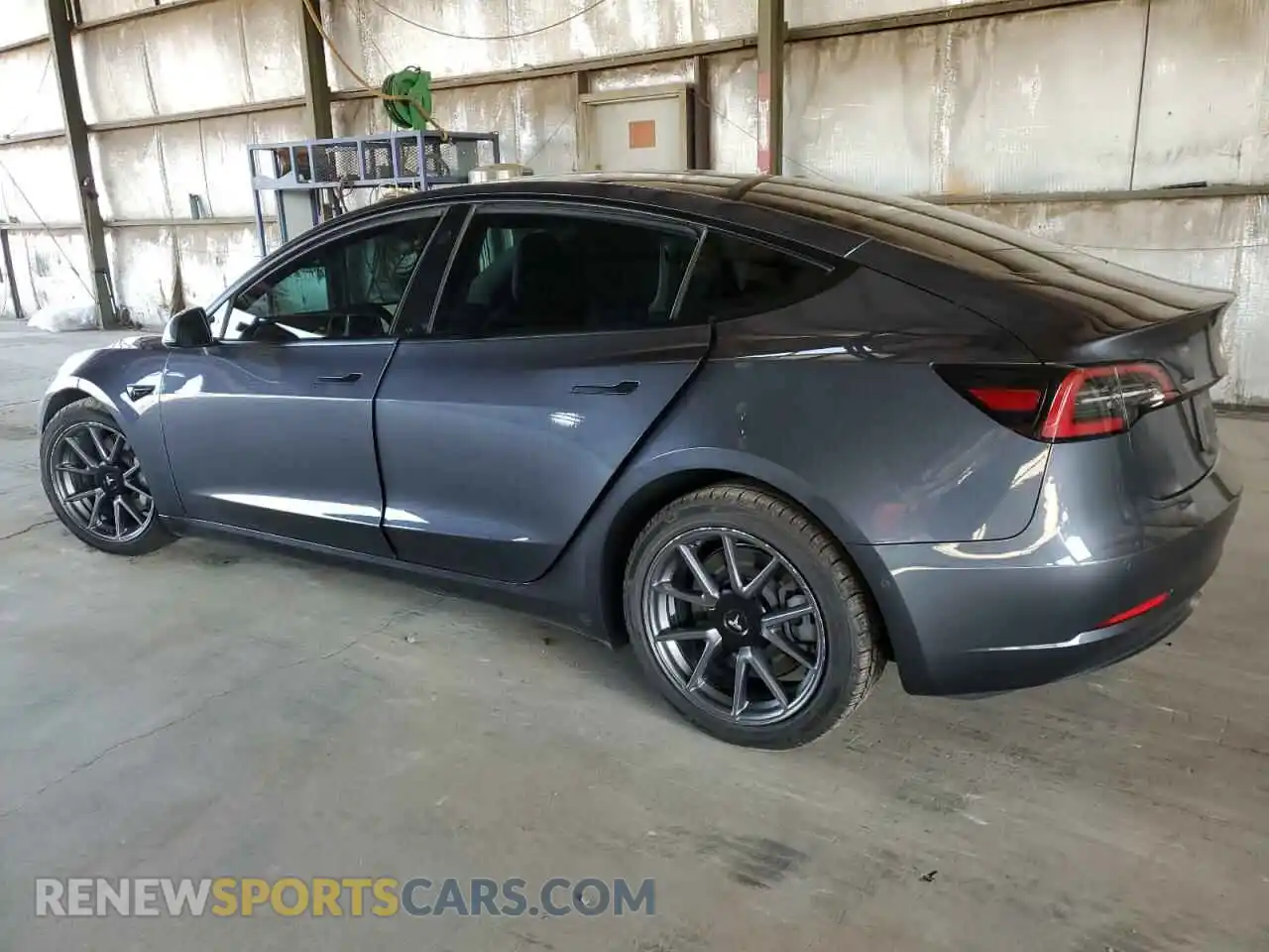 2 Photograph of a damaged car 5YJ3E1EB0NF335427 TESLA MODEL 3 2022