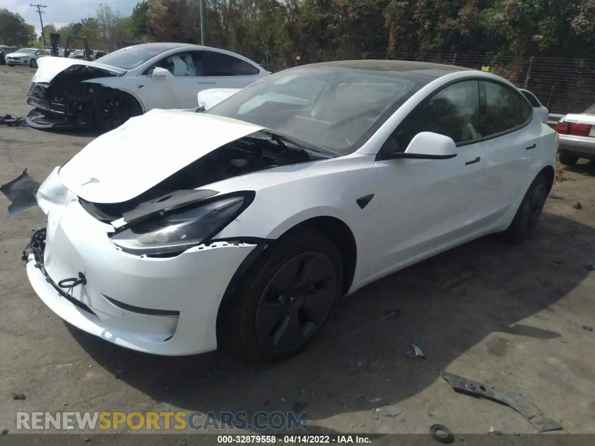 2 Photograph of a damaged car 5YJ3E1EB1NF106075 TESLA MODEL 3 2022