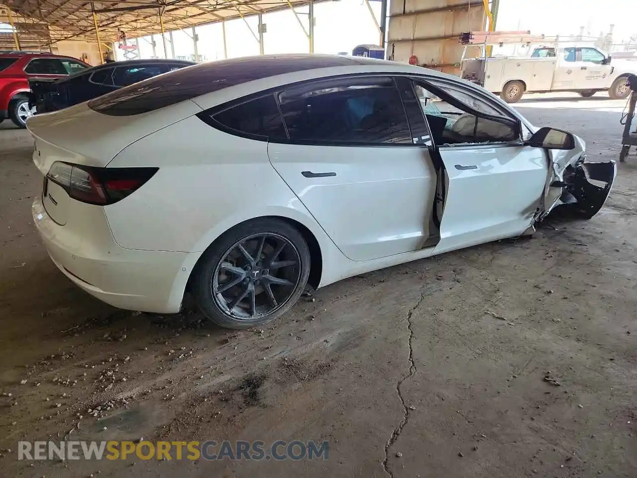 3 Photograph of a damaged car 5YJ3E1EB1NF107307 TESLA MODEL 3 2022