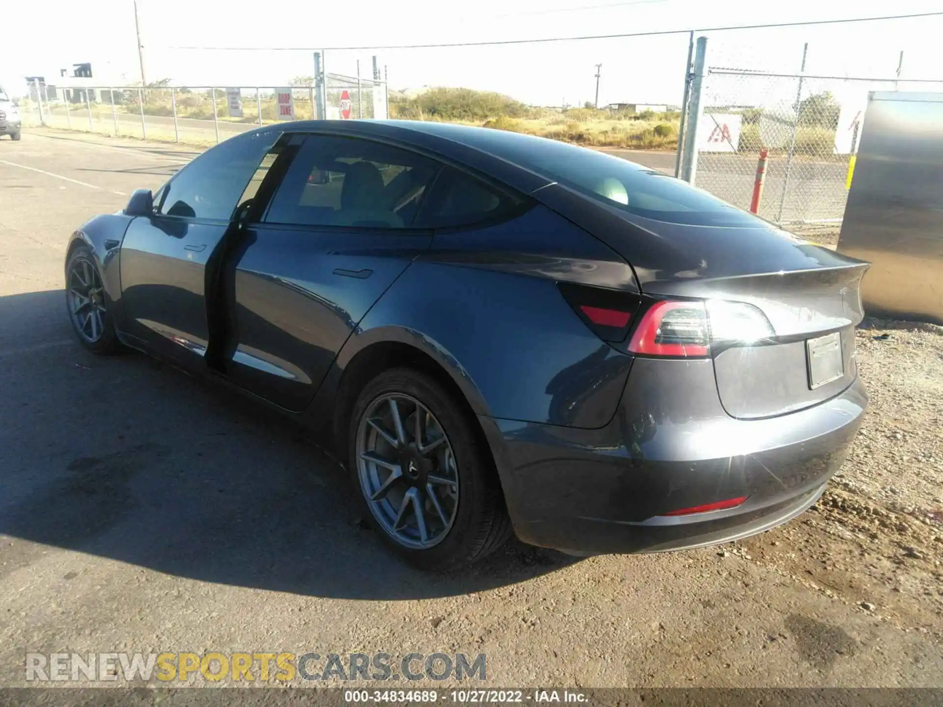 3 Photograph of a damaged car 5YJ3E1EB1NF125693 TESLA MODEL 3 2022