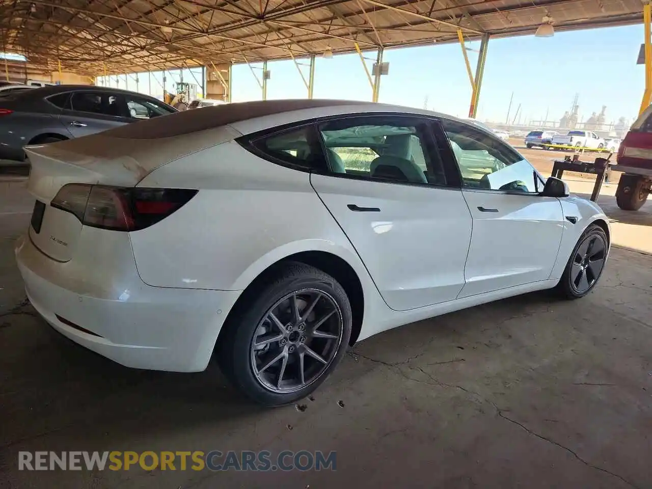3 Photograph of a damaged car 5YJ3E1EB1NF135107 TESLA MODEL 3 2022