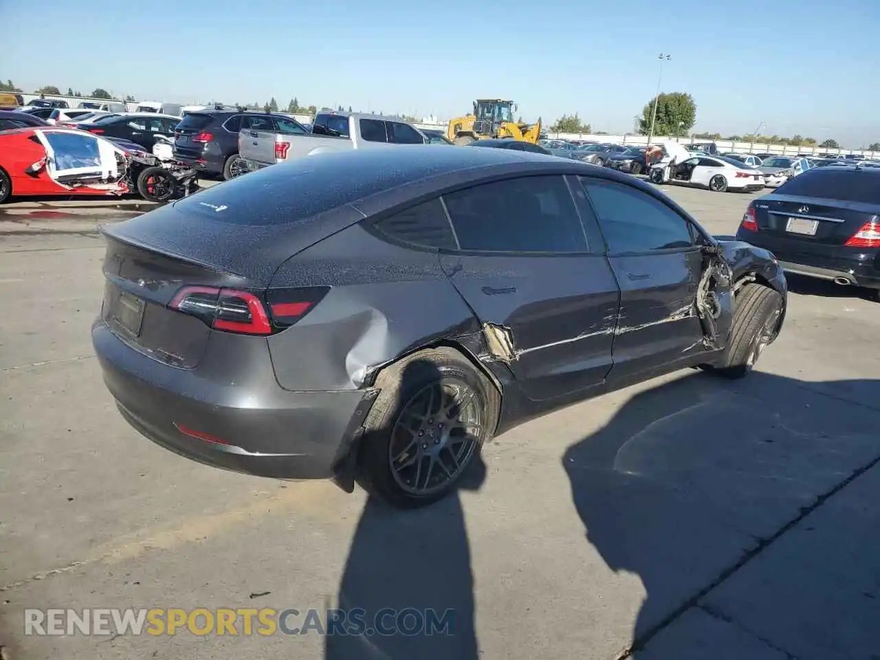 3 Photograph of a damaged car 5YJ3E1EB1NF138766 TESLA MODEL 3 2022