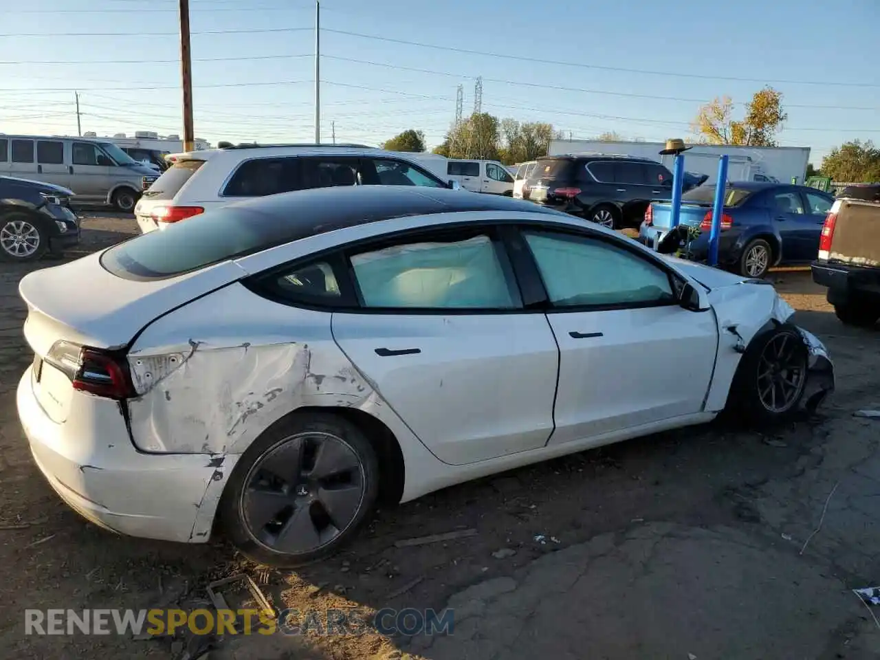 3 Photograph of a damaged car 5YJ3E1EB1NF152229 TESLA MODEL 3 2022