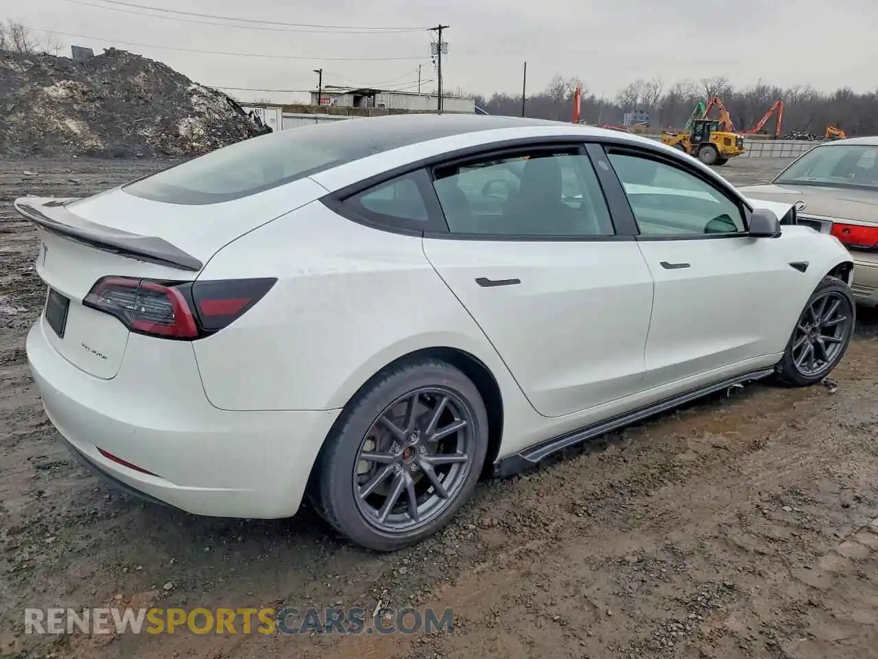 3 Photograph of a damaged car 5YJ3E1EB1NF174294 TESLA MODEL 3 2022