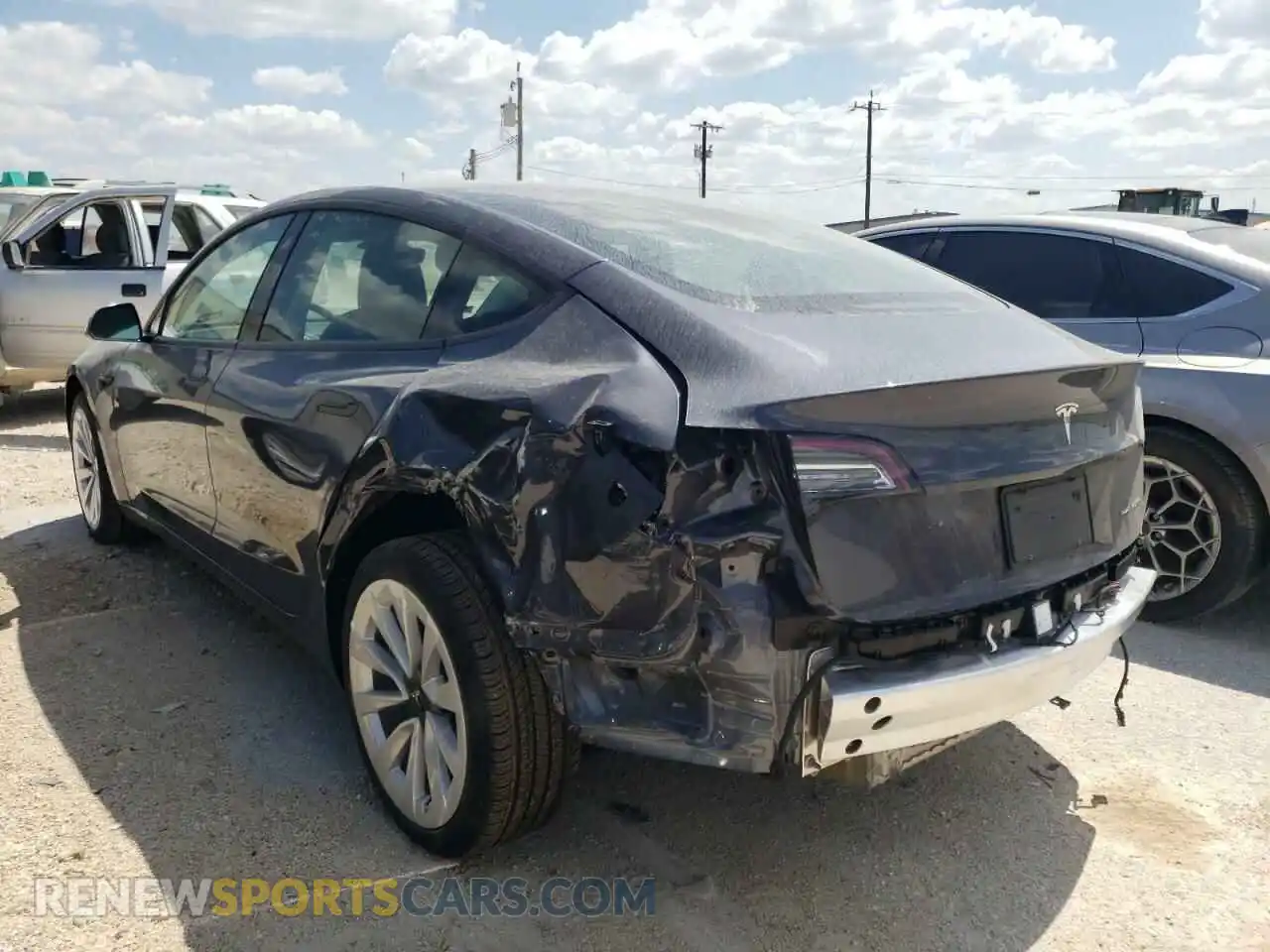 3 Photograph of a damaged car 5YJ3E1EB1NF189832 TESLA MODEL 3 2022