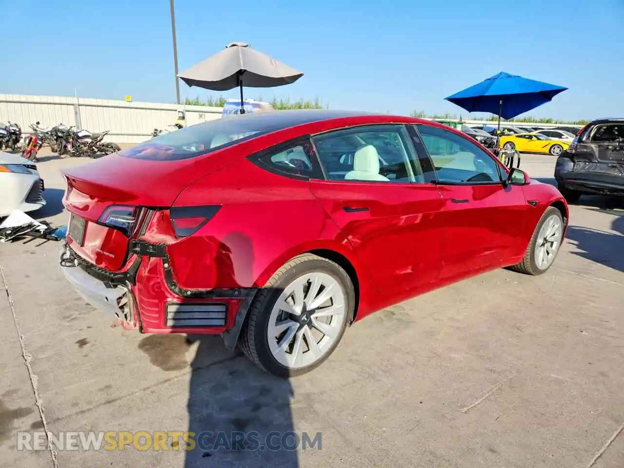3 Фотография поврежденного автомобиля 5YJ3E1EB1NF199633 TESLA MODEL 3 2022