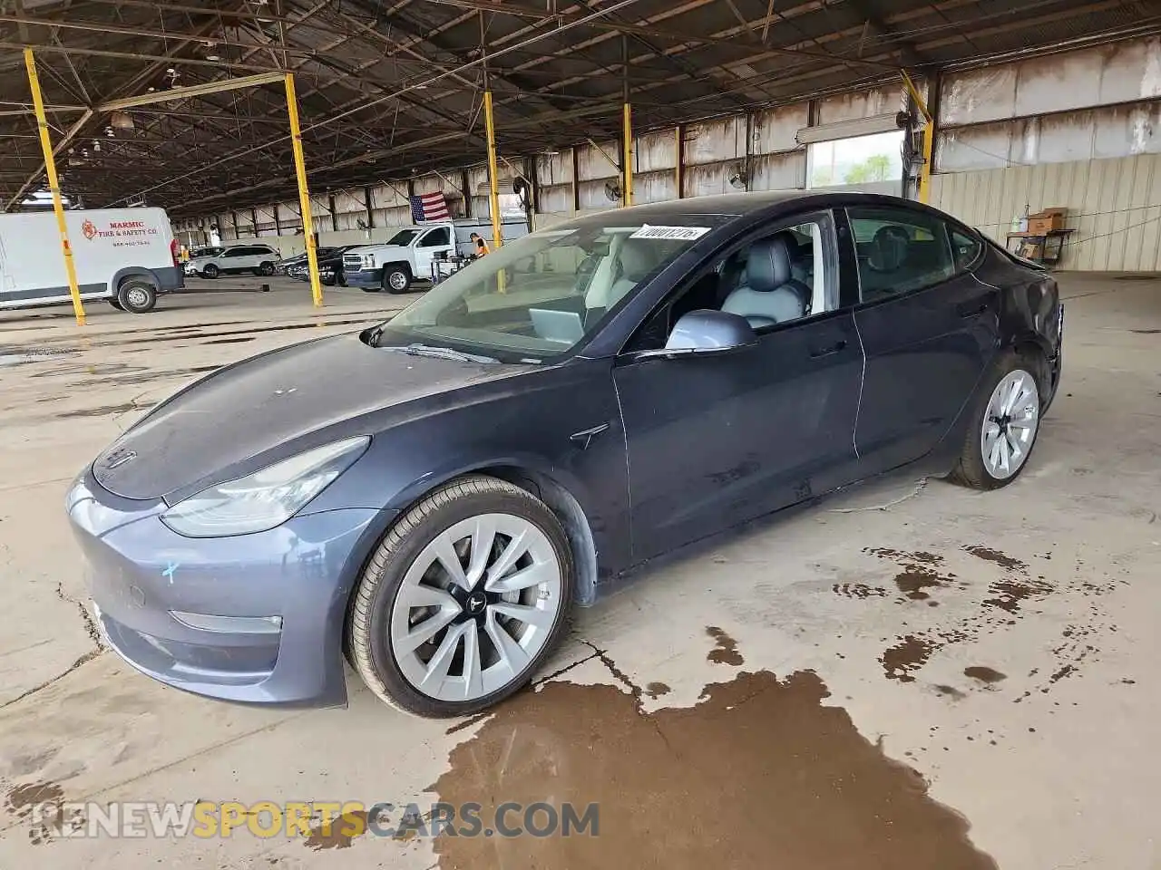1 Photograph of a damaged car 5YJ3E1EB1NF260821 TESLA MODEL 3 2022