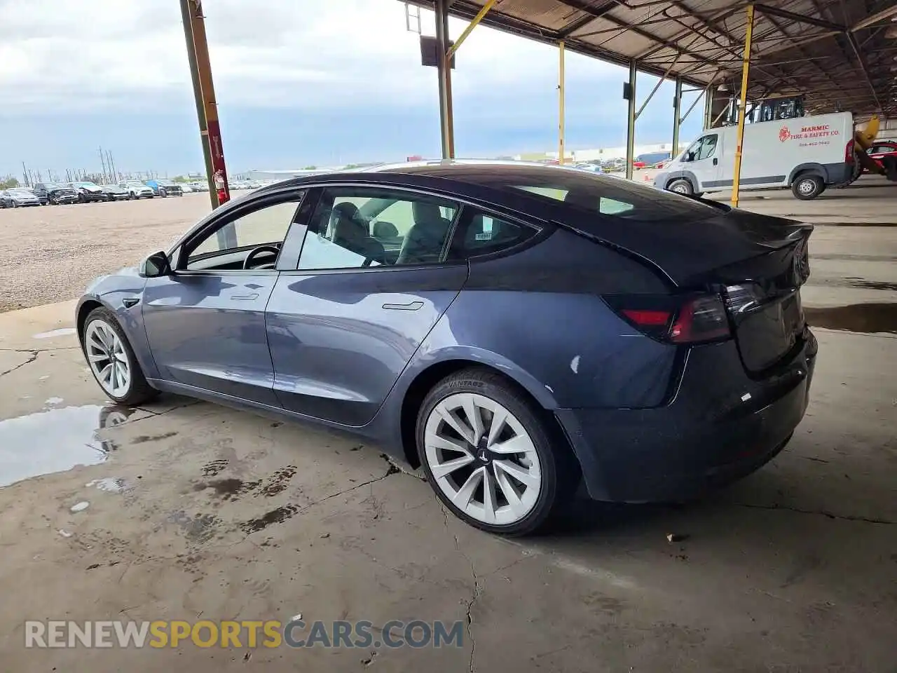 2 Photograph of a damaged car 5YJ3E1EB1NF260821 TESLA MODEL 3 2022