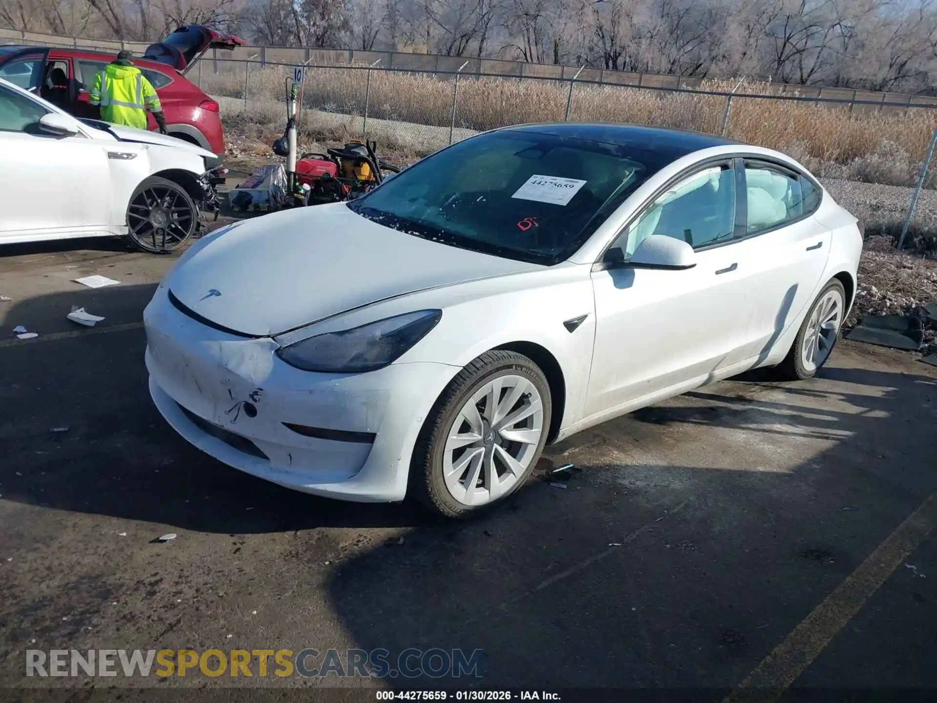 2 Photograph of a damaged car 5YJ3E1EB1NF272077 TESLA MODEL 3 2022