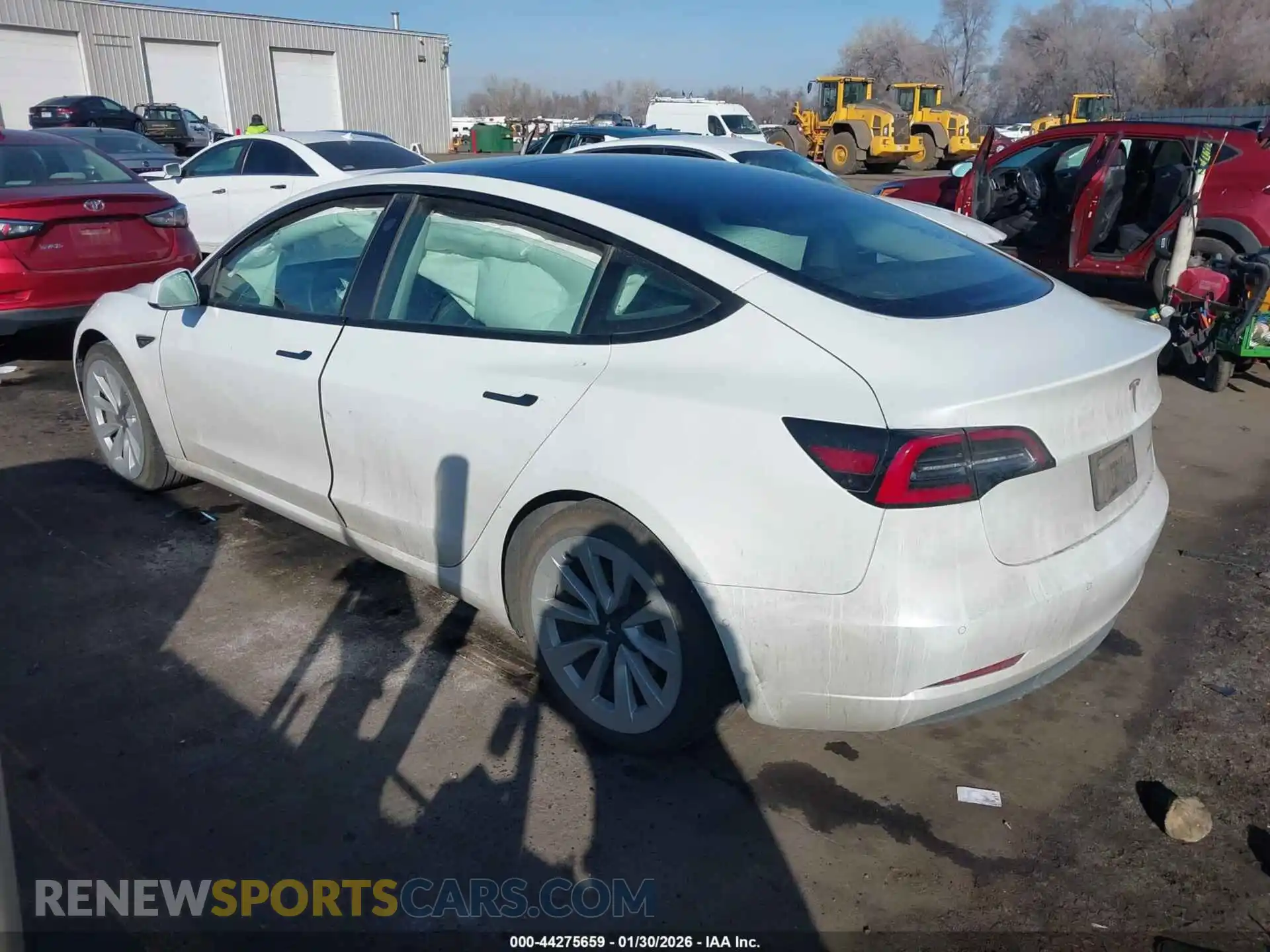 3 Photograph of a damaged car 5YJ3E1EB1NF272077 TESLA MODEL 3 2022