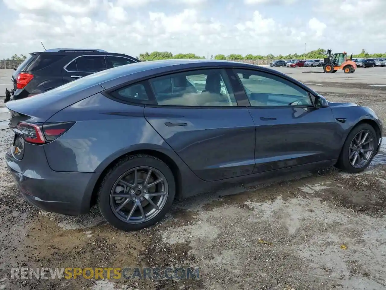 3 Photograph of a damaged car 5YJ3E1EB1NF287758 TESLA MODEL 3 2022