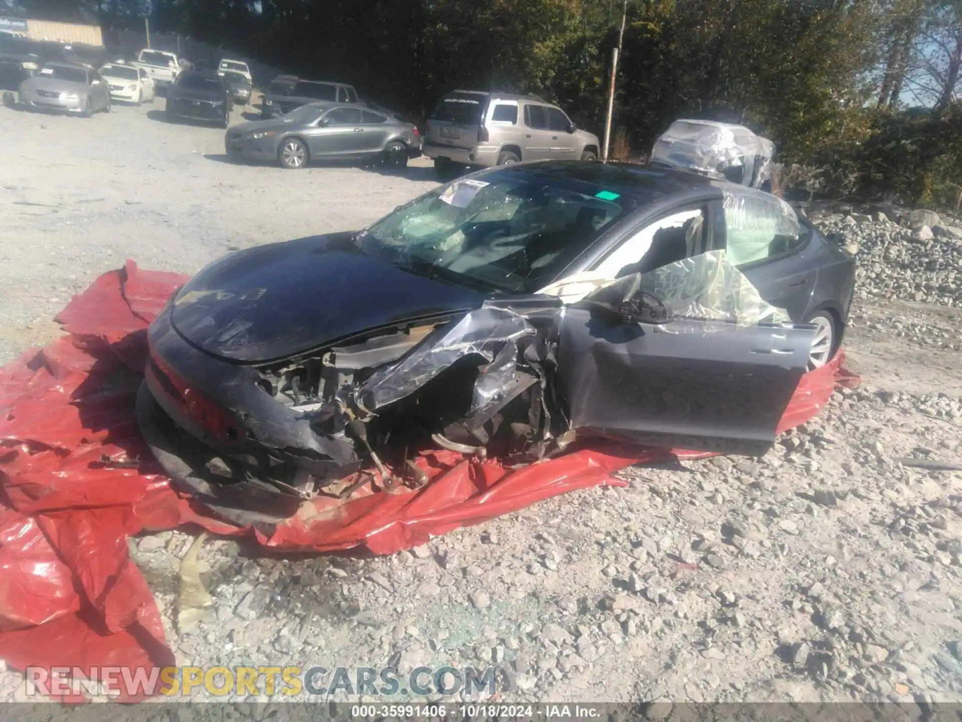 2 Photograph of a damaged car 5YJ3E1EB1NF304915 TESLA MODEL 3 2022