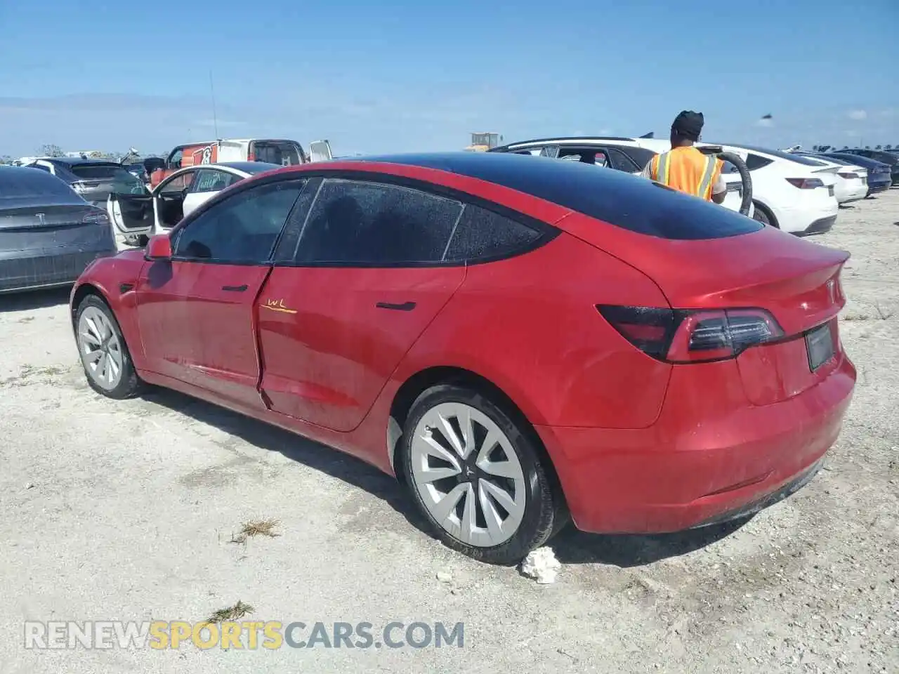 2 Photograph of a damaged car 5YJ3E1EB1NF328695 TESLA MODEL 3 2022