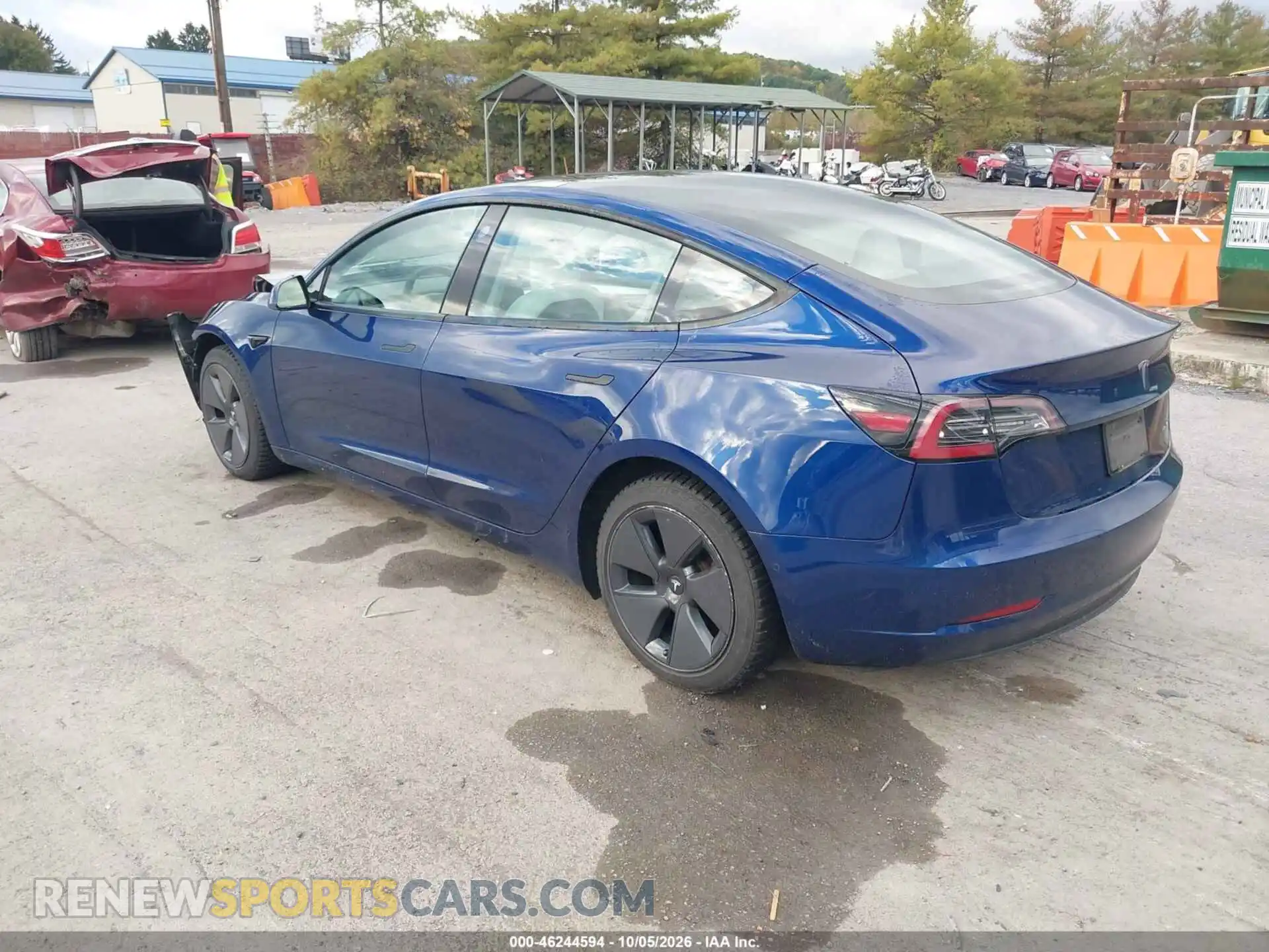 3 Photograph of a damaged car 5YJ3E1EB2NF102097 TESLA MODEL 3 2022