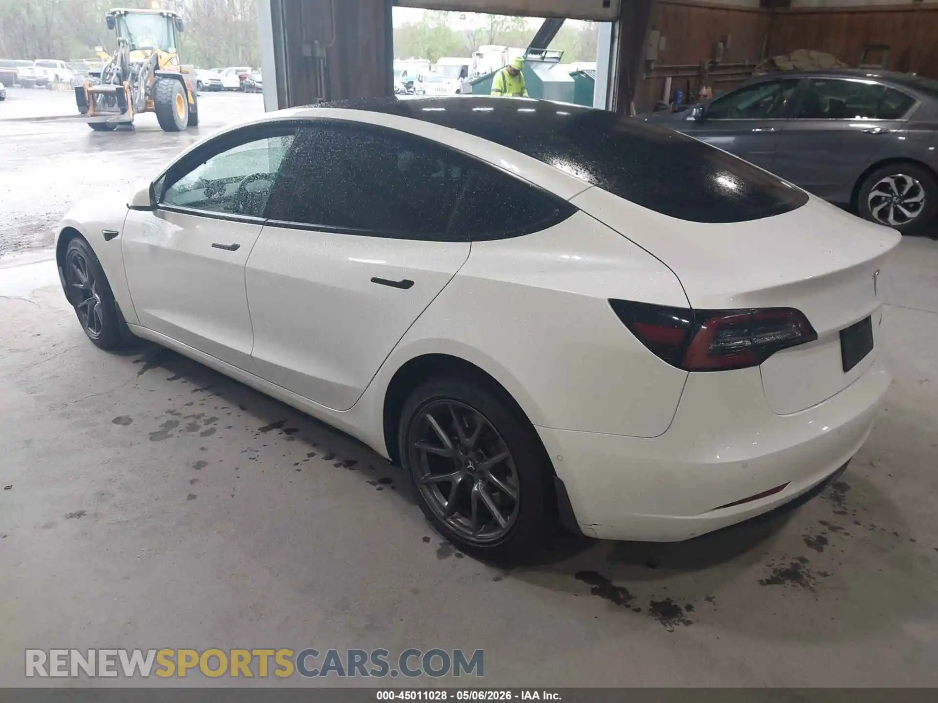 3 Photograph of a damaged car 5YJ3E1EB2NF106571 TESLA MODEL 3 2022