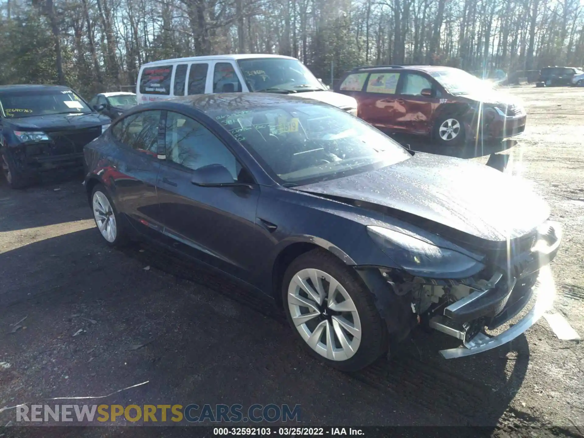 1 Фотография поврежденного автомобиля 5YJ3E1EB2NF126318 TESLA MODEL 3 2022