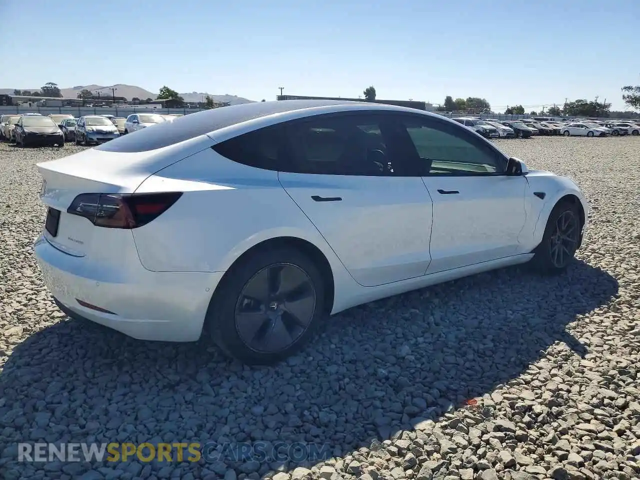 3 Photograph of a damaged car 5YJ3E1EB2NF138792 TESLA MODEL 3 2022