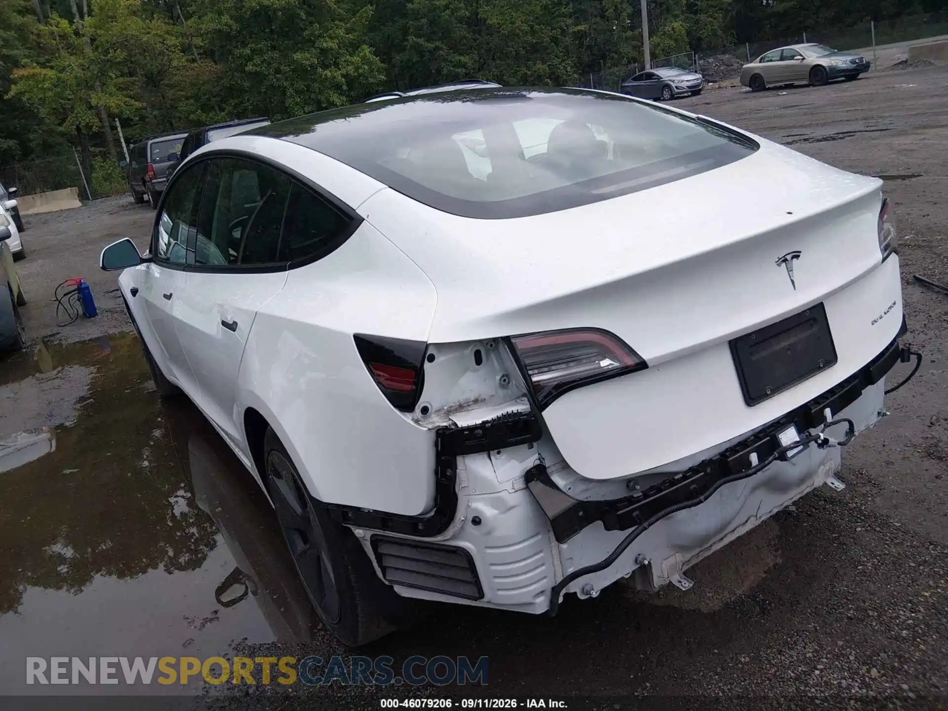 3 Photograph of a damaged car 5YJ3E1EB2NF163773 TESLA MODEL 3 2022