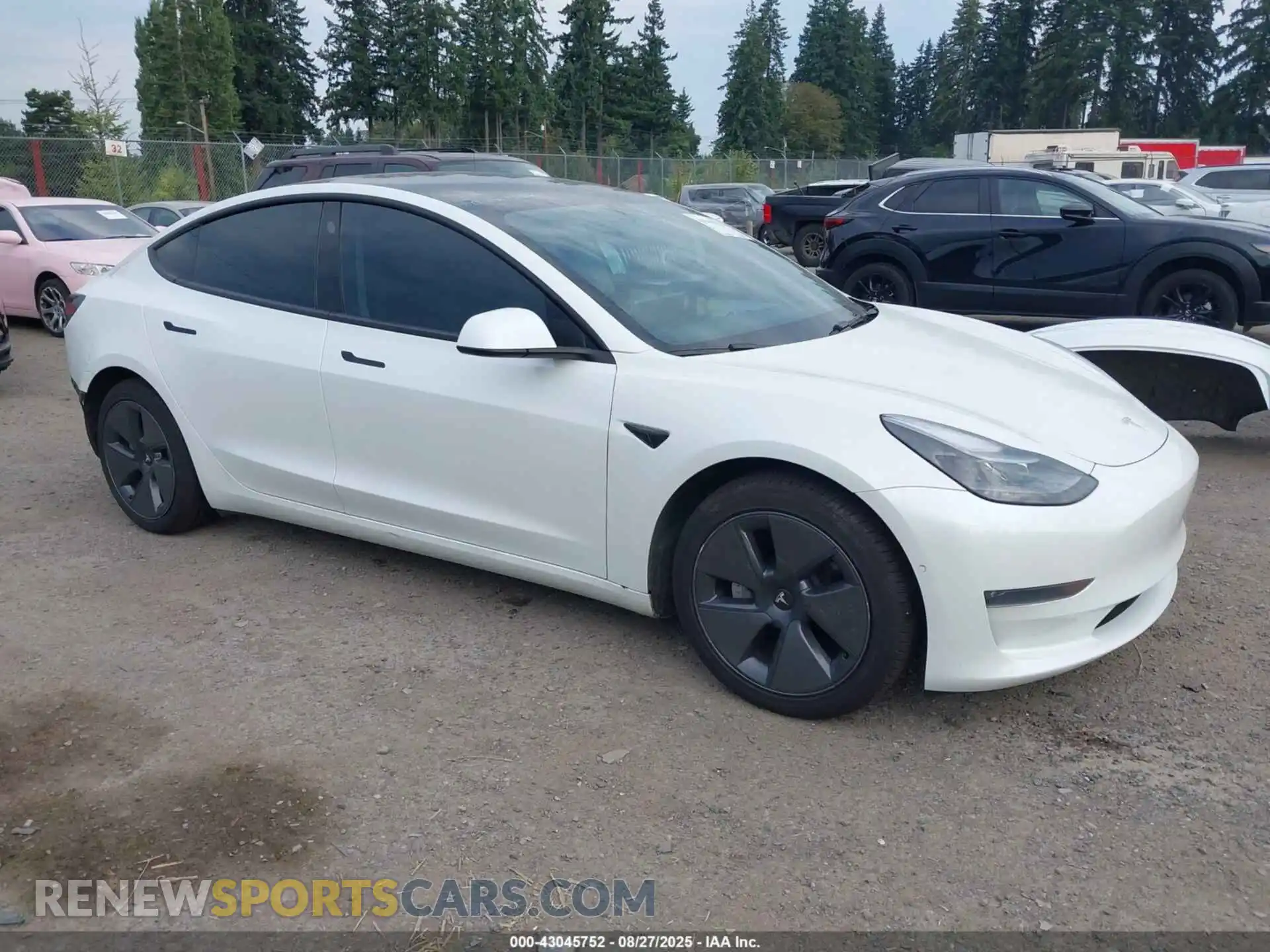 1 Photograph of a damaged car 5YJ3E1EB2NF165202 TESLA MODEL 3 2022