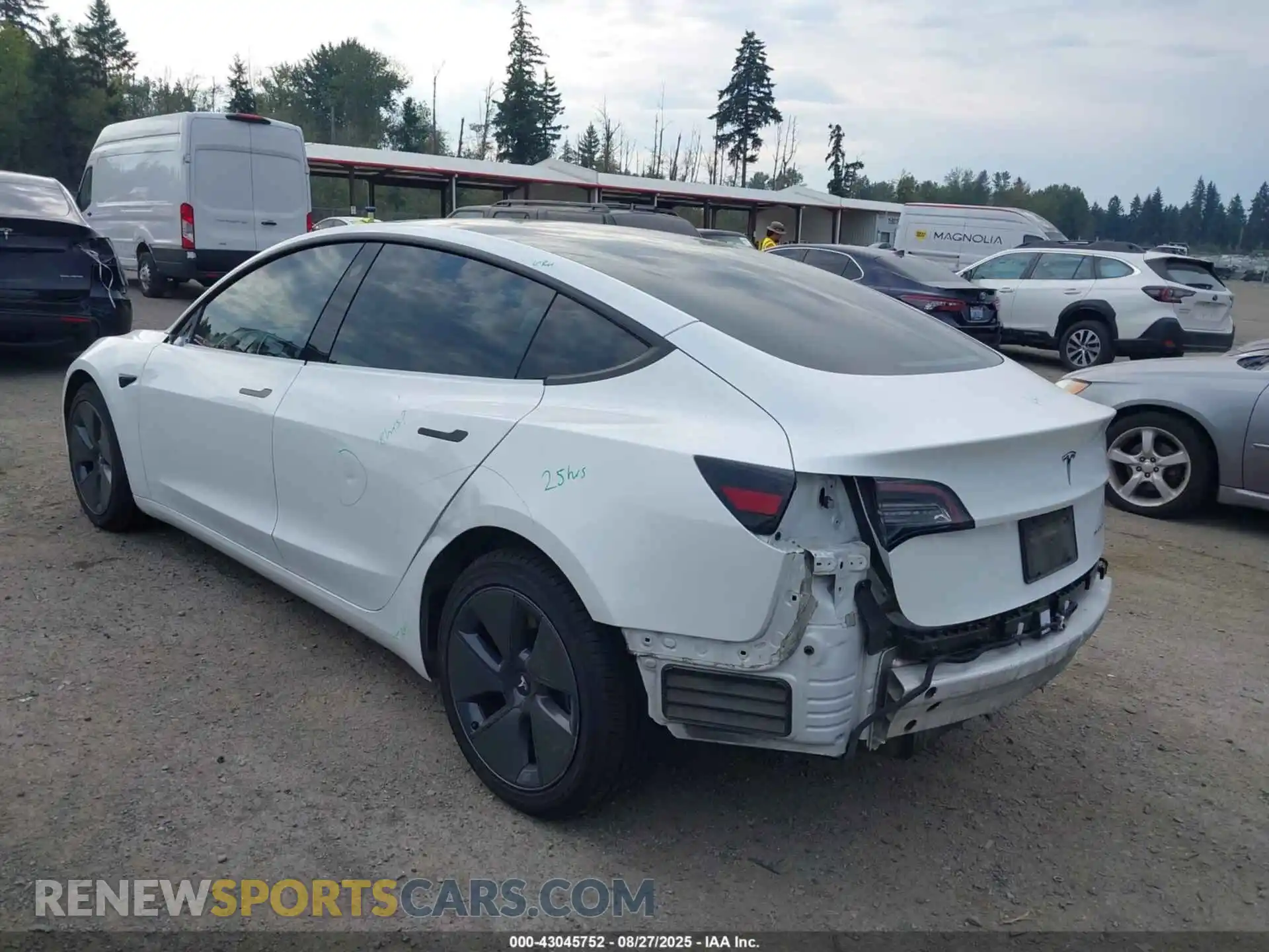 3 Photograph of a damaged car 5YJ3E1EB2NF165202 TESLA MODEL 3 2022
