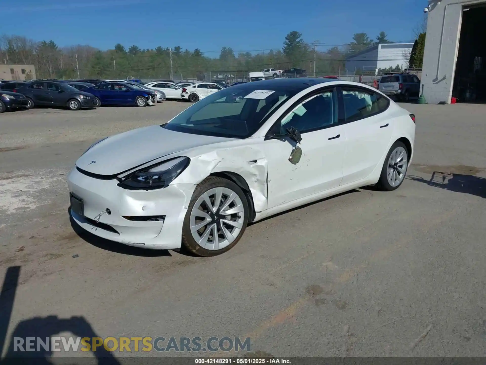 2 Photograph of a damaged car 5YJ3E1EB2NF170335 TESLA MODEL 3 2022