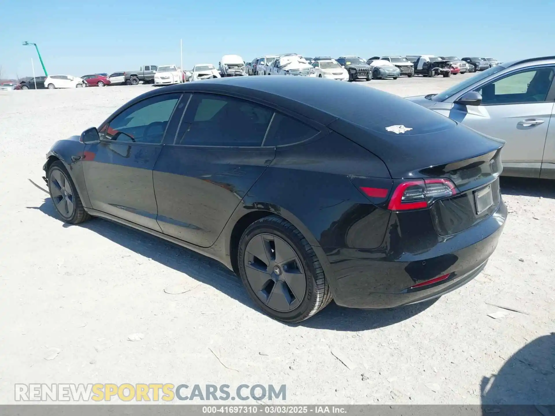 3 Photograph of a damaged car 5YJ3E1EB2NF174028 TESLA MODEL 3 2022