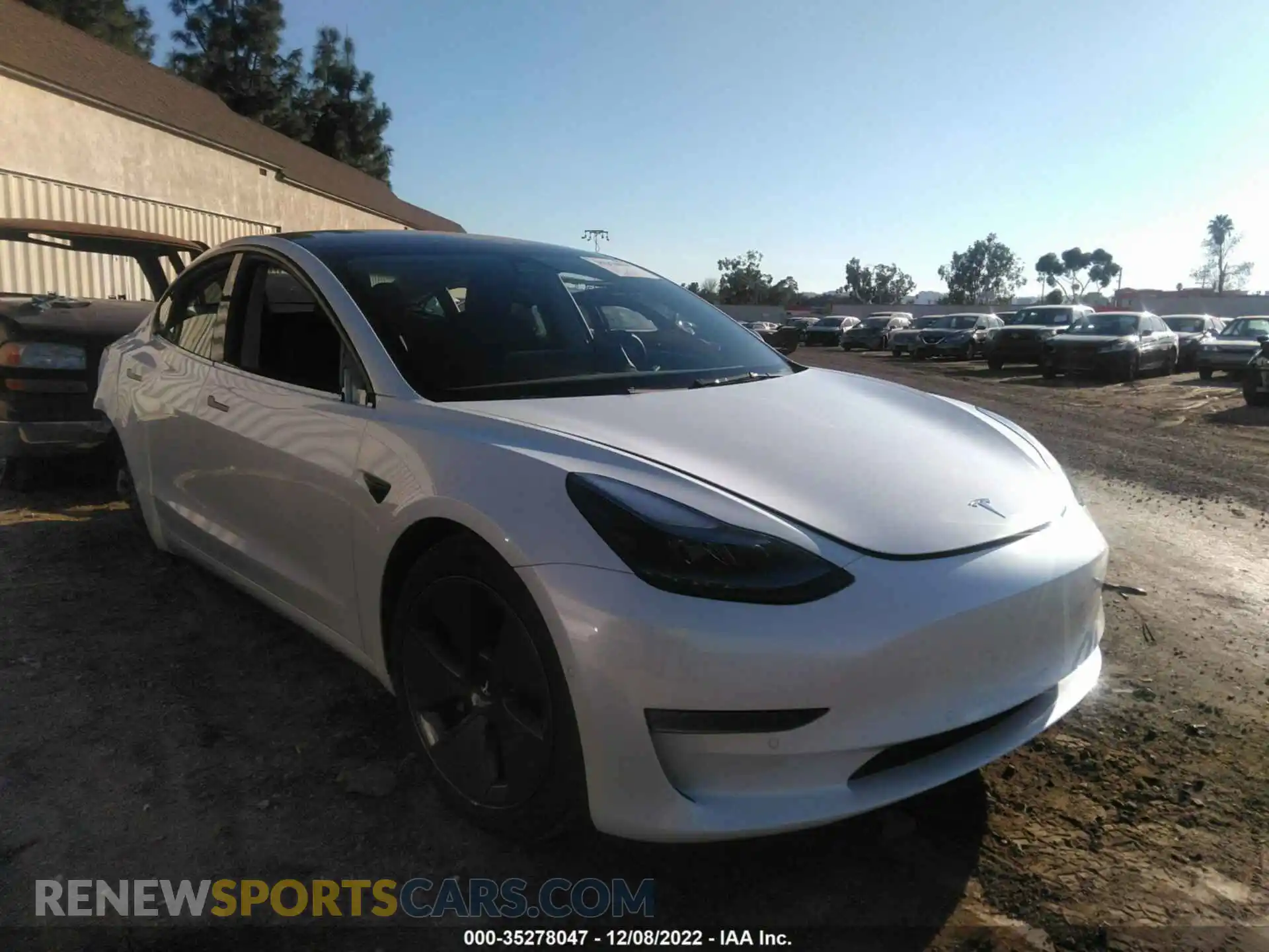 1 Photograph of a damaged car 5YJ3E1EB2NF182209 TESLA MODEL 3 2022