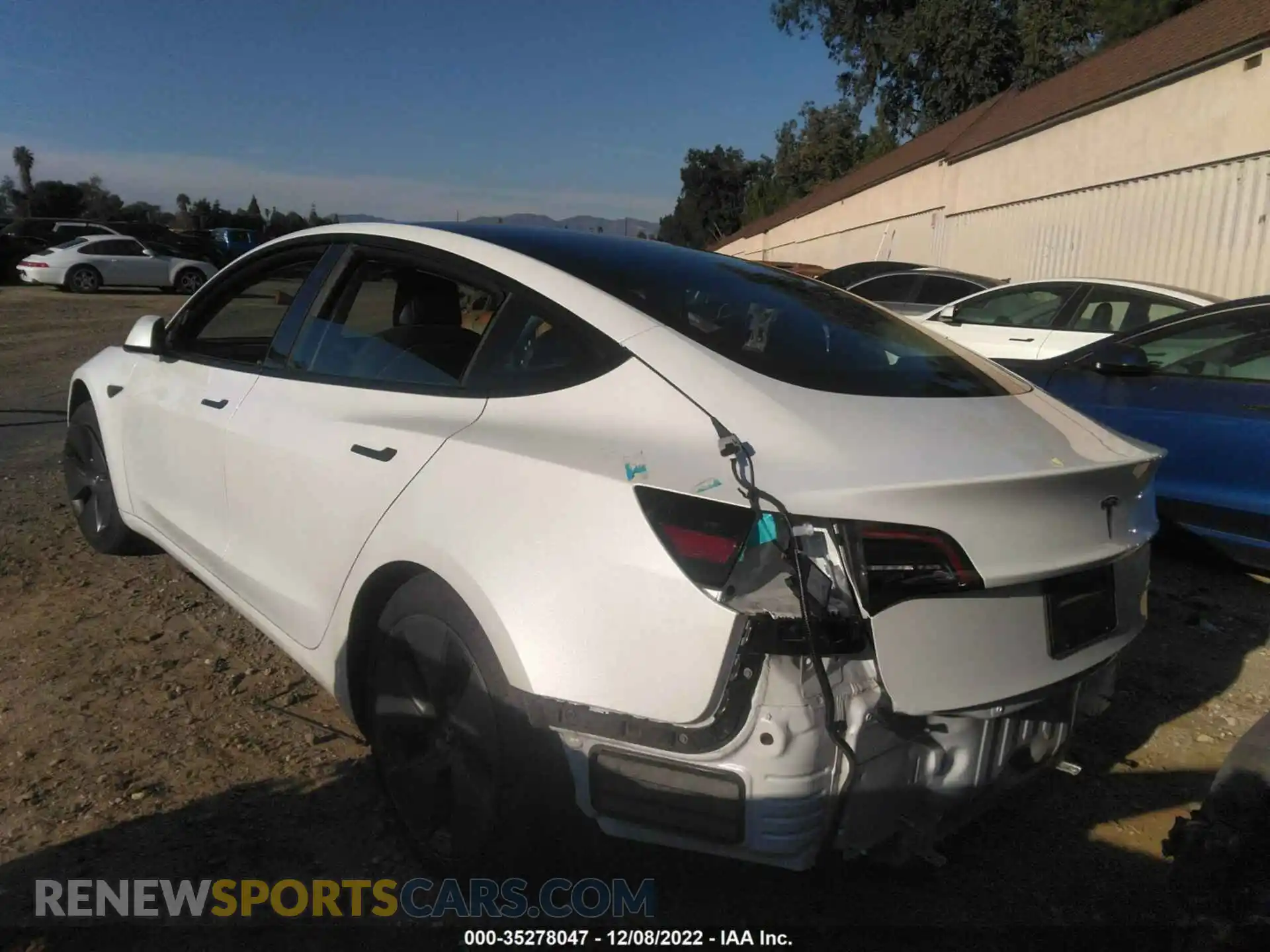 3 Photograph of a damaged car 5YJ3E1EB2NF182209 TESLA MODEL 3 2022