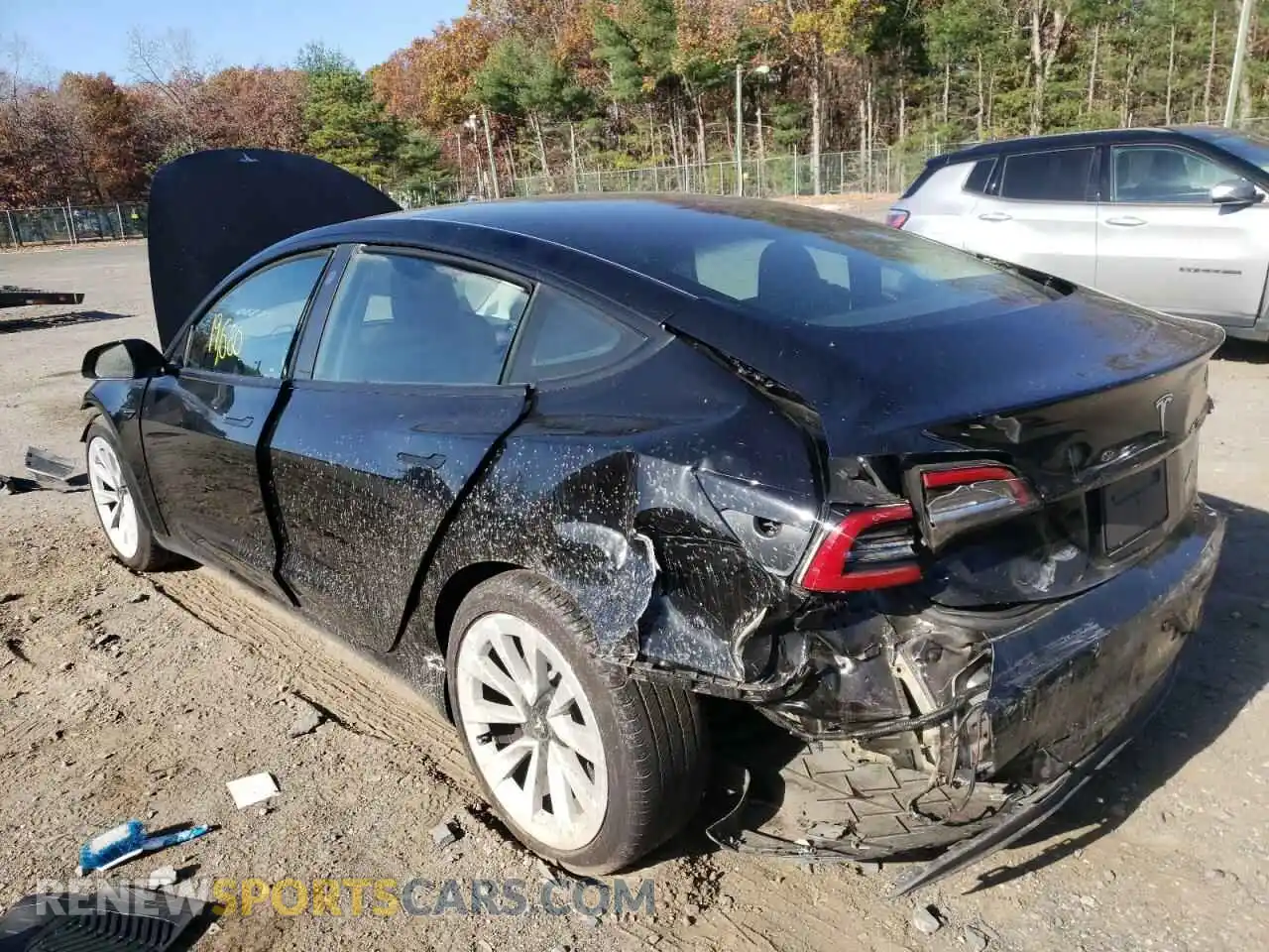 3 Photograph of a damaged car 5YJ3E1EB2NF186468 TESLA MODEL 3 2022