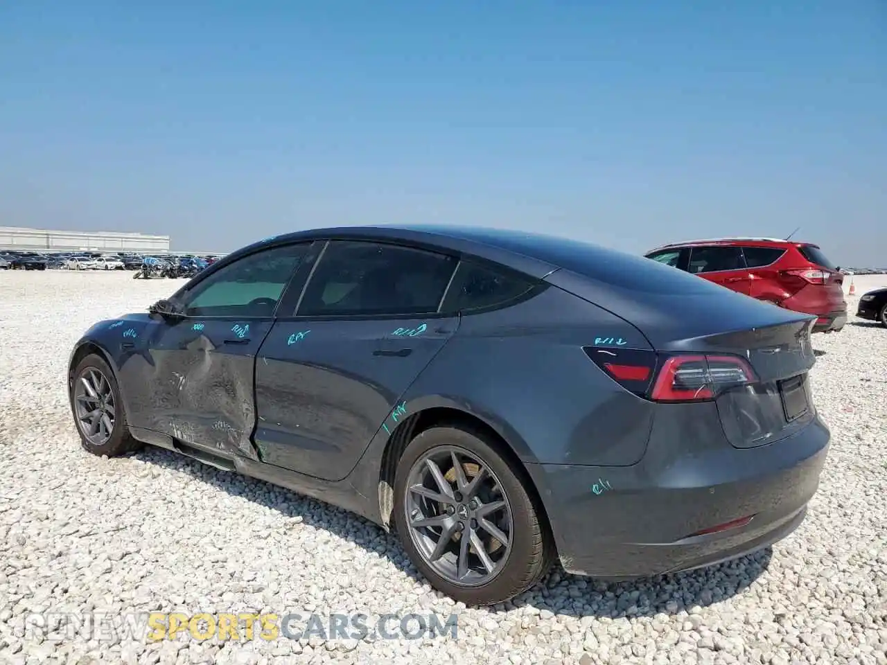 2 Фотография поврежденного автомобиля 5YJ3E1EB2NF199415 TESLA MODEL 3 2022