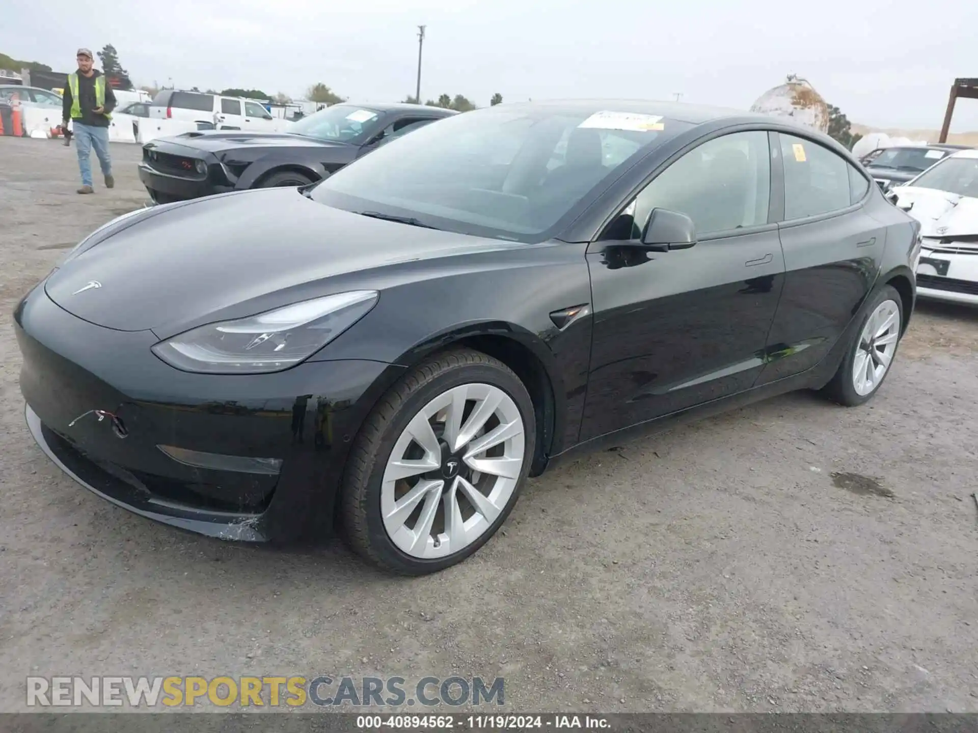 2 Photograph of a damaged car 5YJ3E1EB2NF201437 TESLA MODEL 3 2022