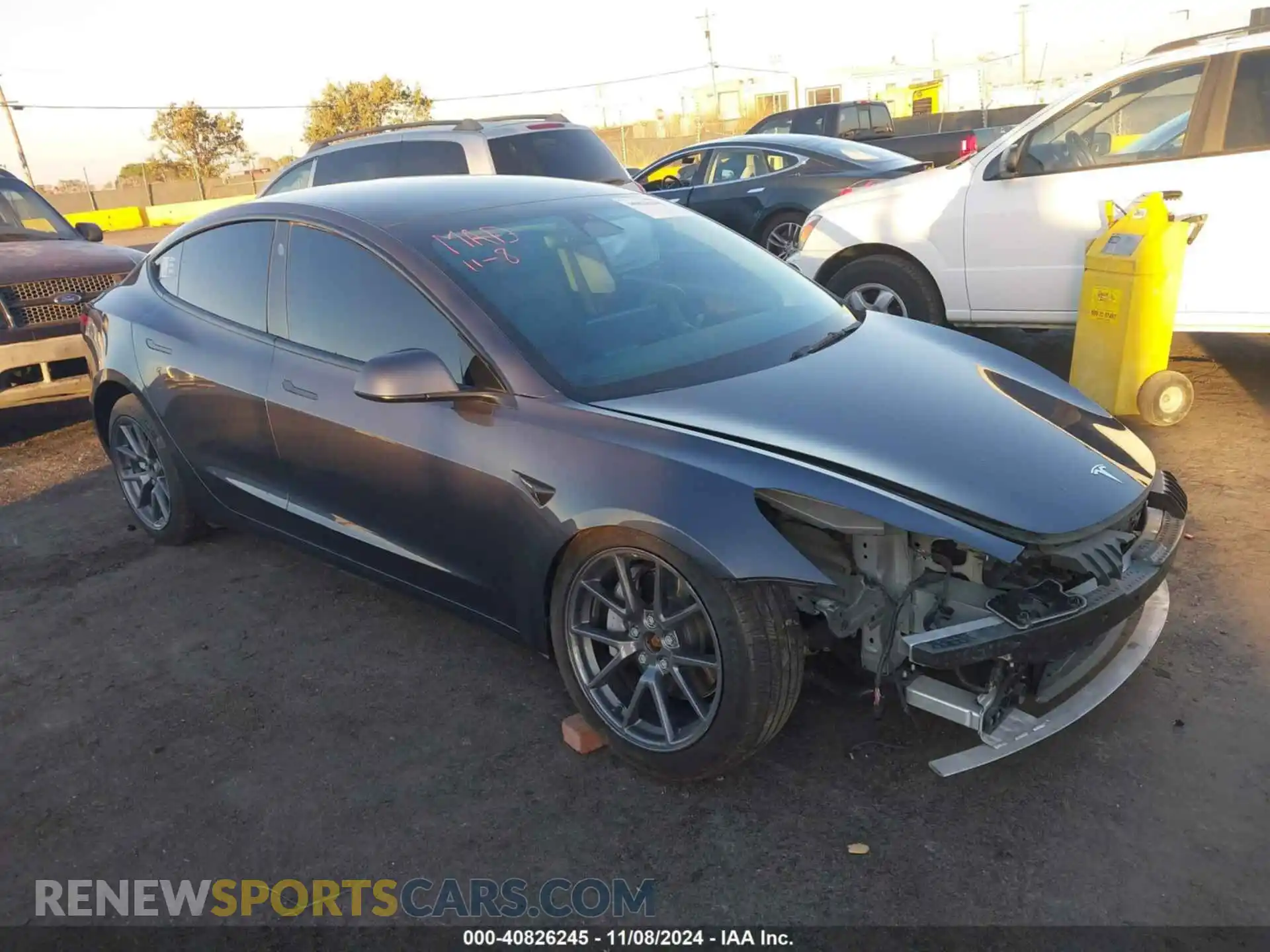1 Photograph of a damaged car 5YJ3E1EB2NF207271 TESLA MODEL 3 2022