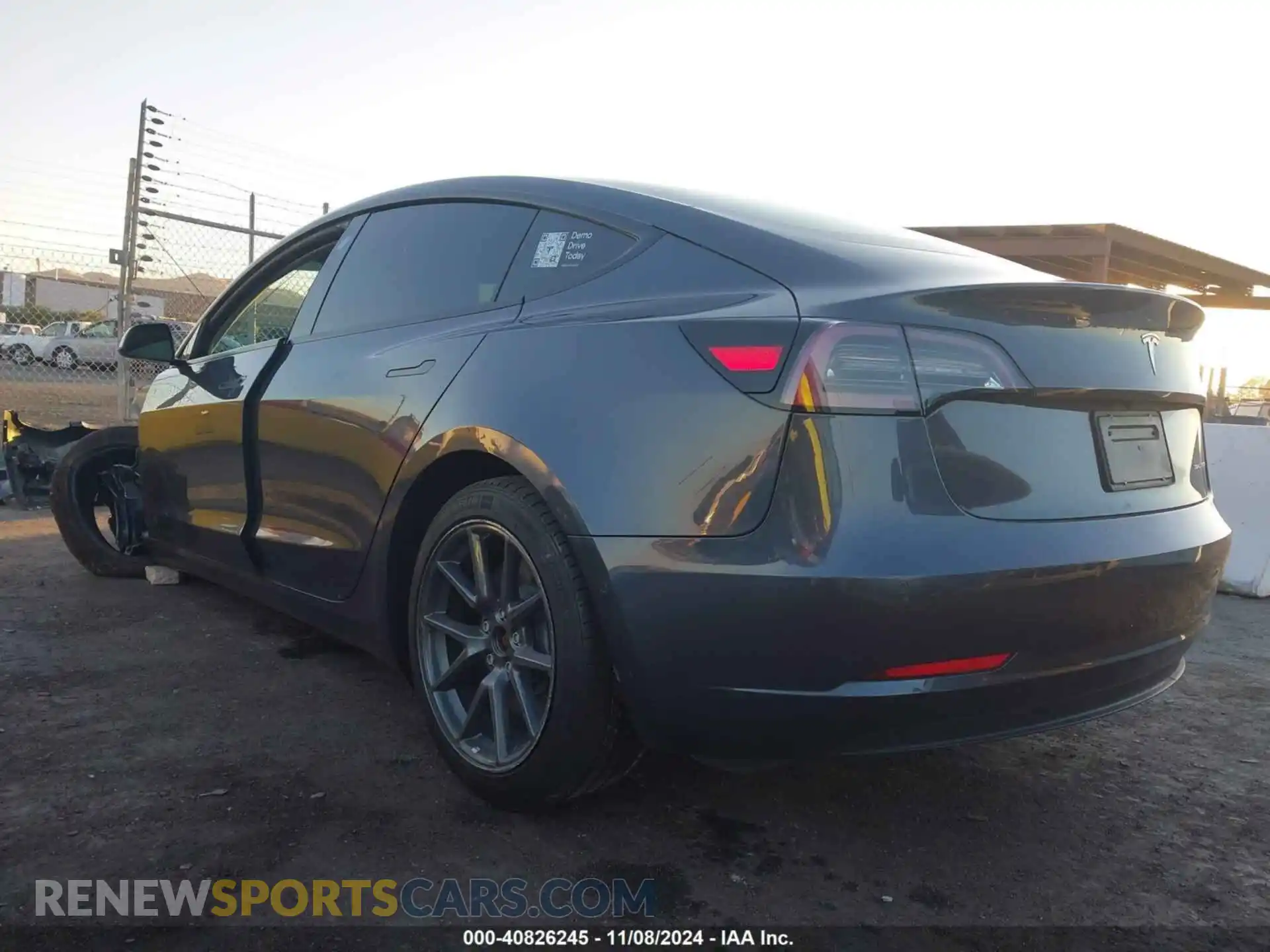3 Photograph of a damaged car 5YJ3E1EB2NF207271 TESLA MODEL 3 2022