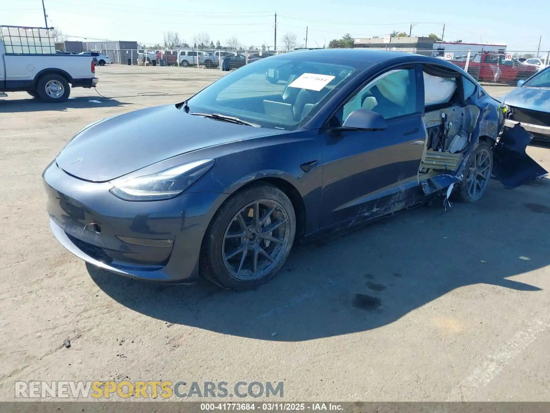 2 Фотография поврежденного автомобиля 5YJ3E1EB2NF251772 TESLA MODEL 3 2022