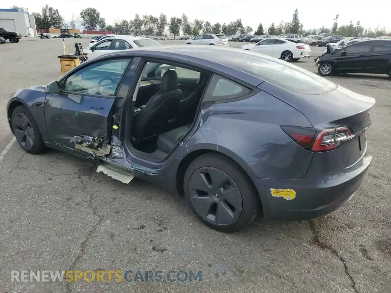 2 Photograph of a damaged car 5YJ3E1EB2NF257247 TESLA MODEL 3 2022