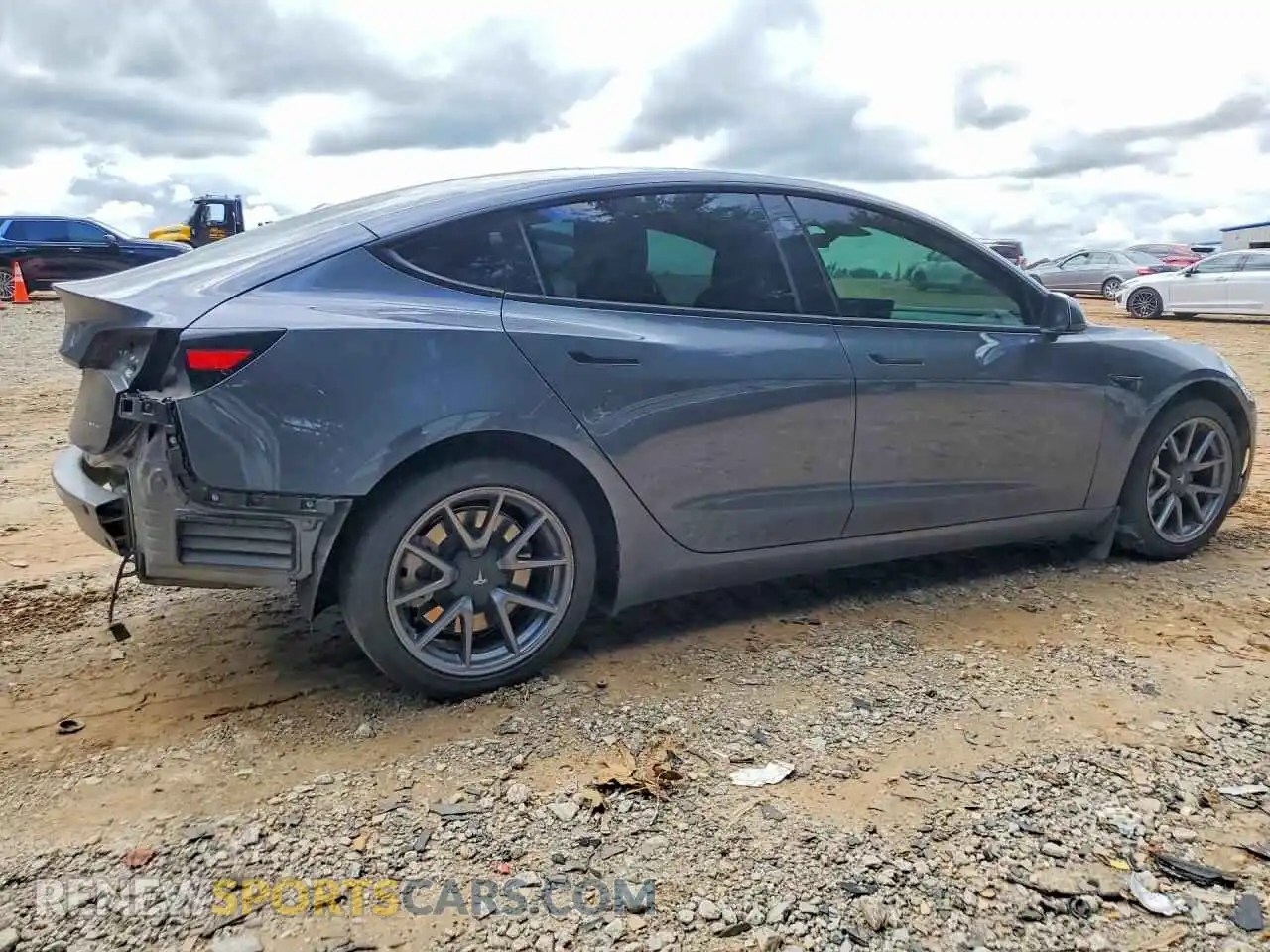 3 Photograph of a damaged car 5YJ3E1EB2NF265137 TESLA MODEL 3 2022