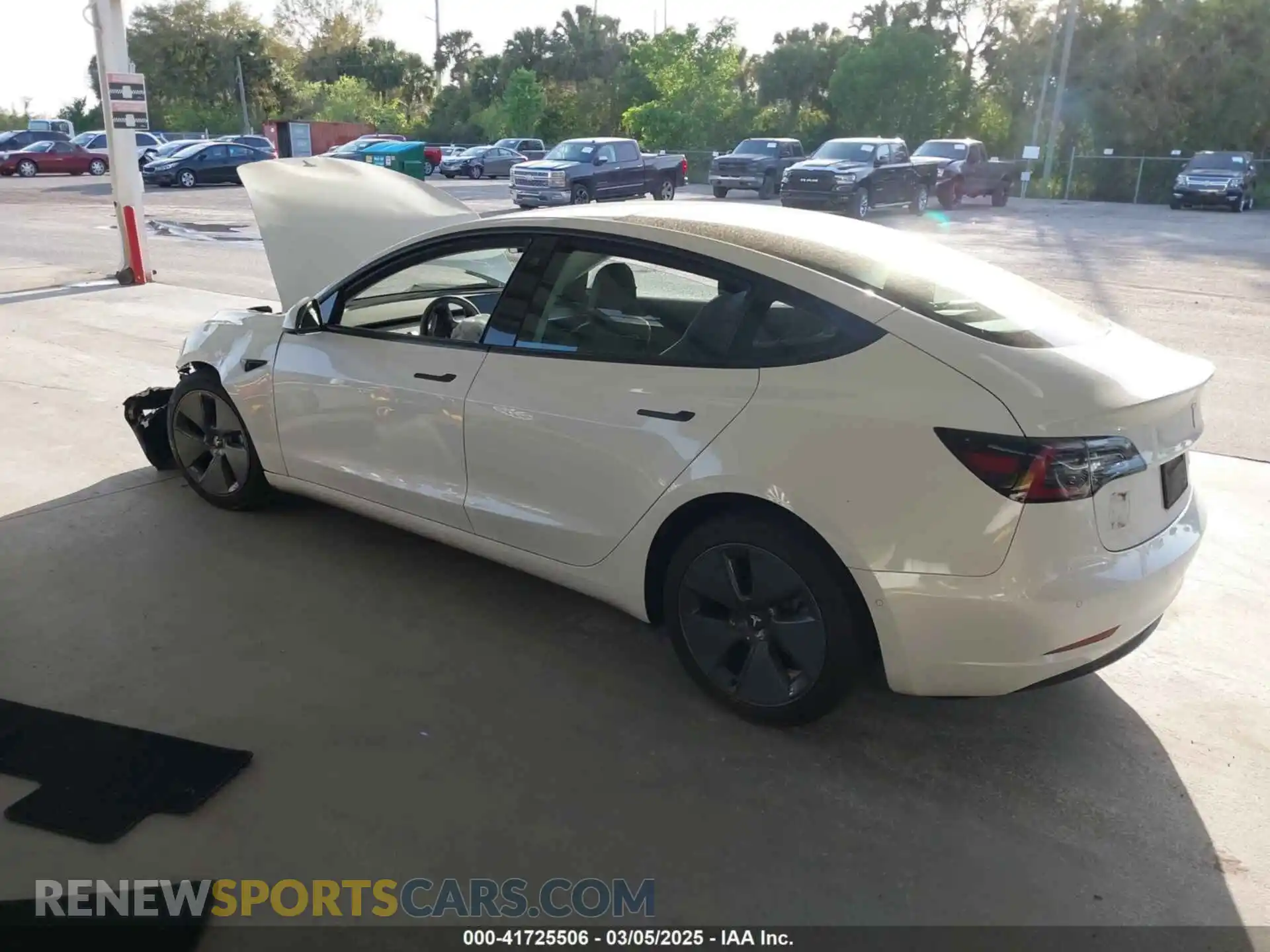 3 Photograph of a damaged car 5YJ3E1EB2NF266594 TESLA MODEL 3 2022
