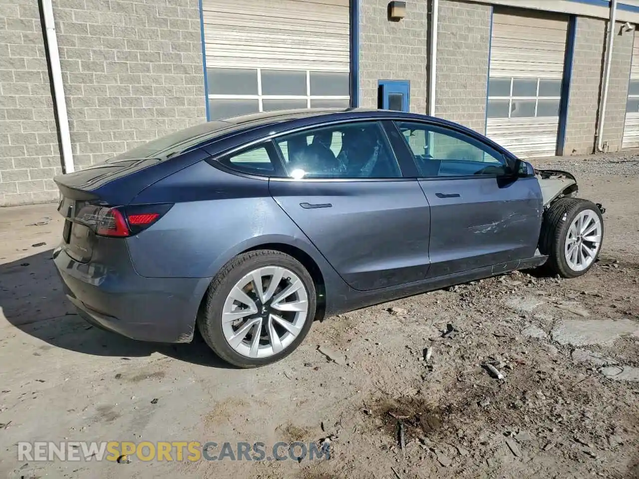 3 Photograph of a damaged car 5YJ3E1EB2NF291365 TESLA MODEL 3 2022