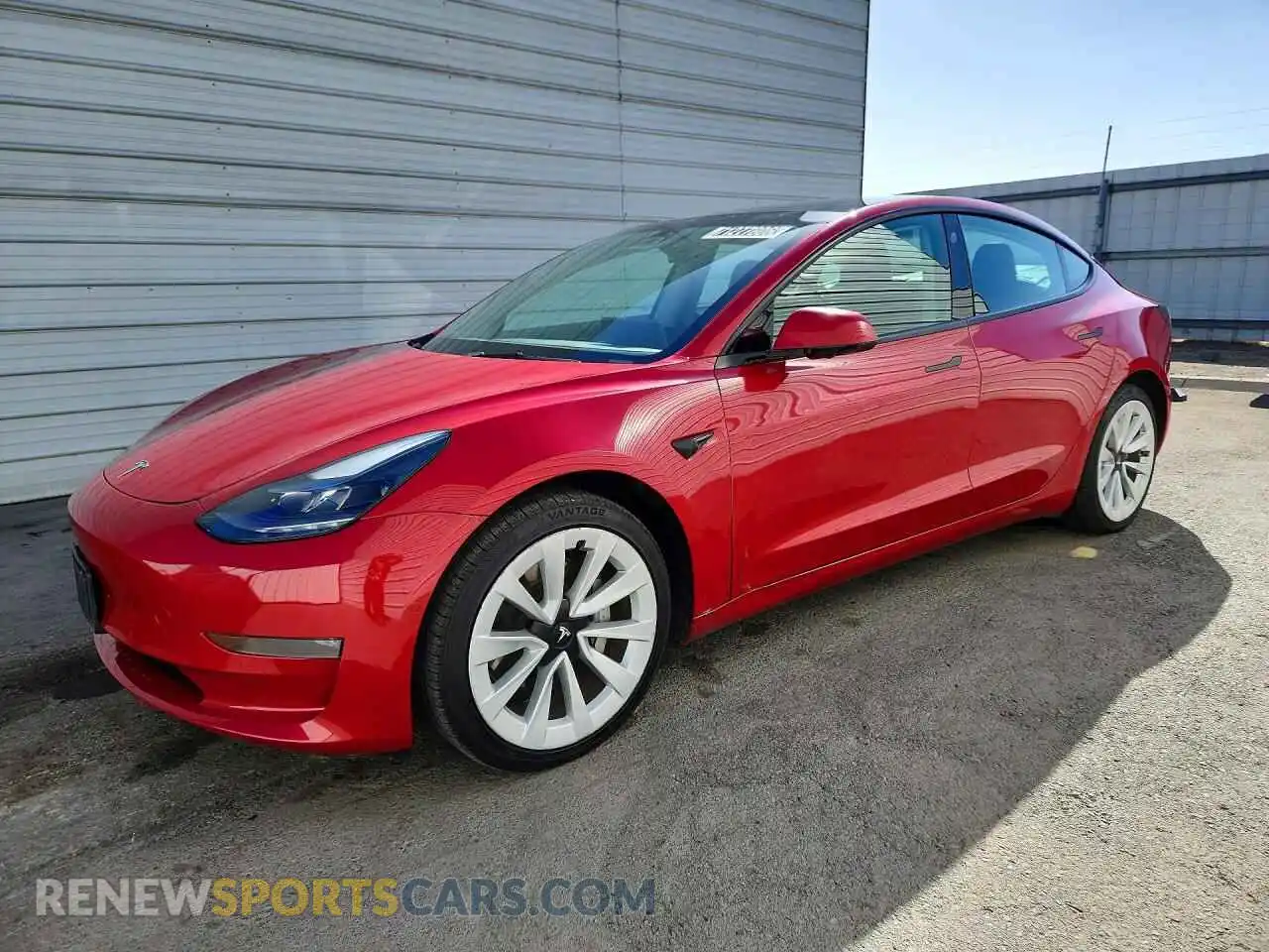 1 Фотография поврежденного автомобиля 5YJ3E1EB2NF305104 TESLA MODEL 3 2022