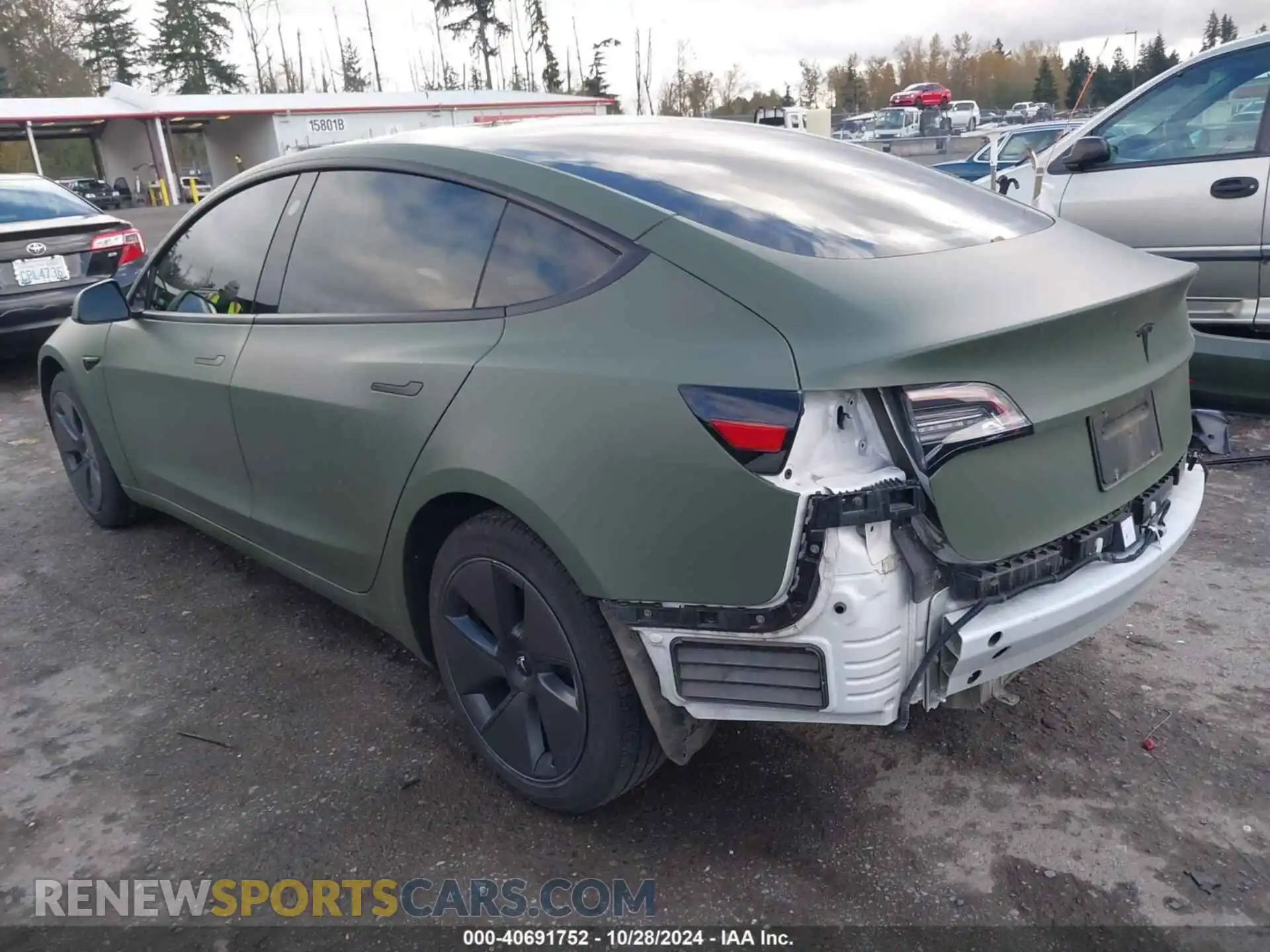 3 Photograph of a damaged car 5YJ3E1EB2NF326941 TESLA MODEL 3 2022