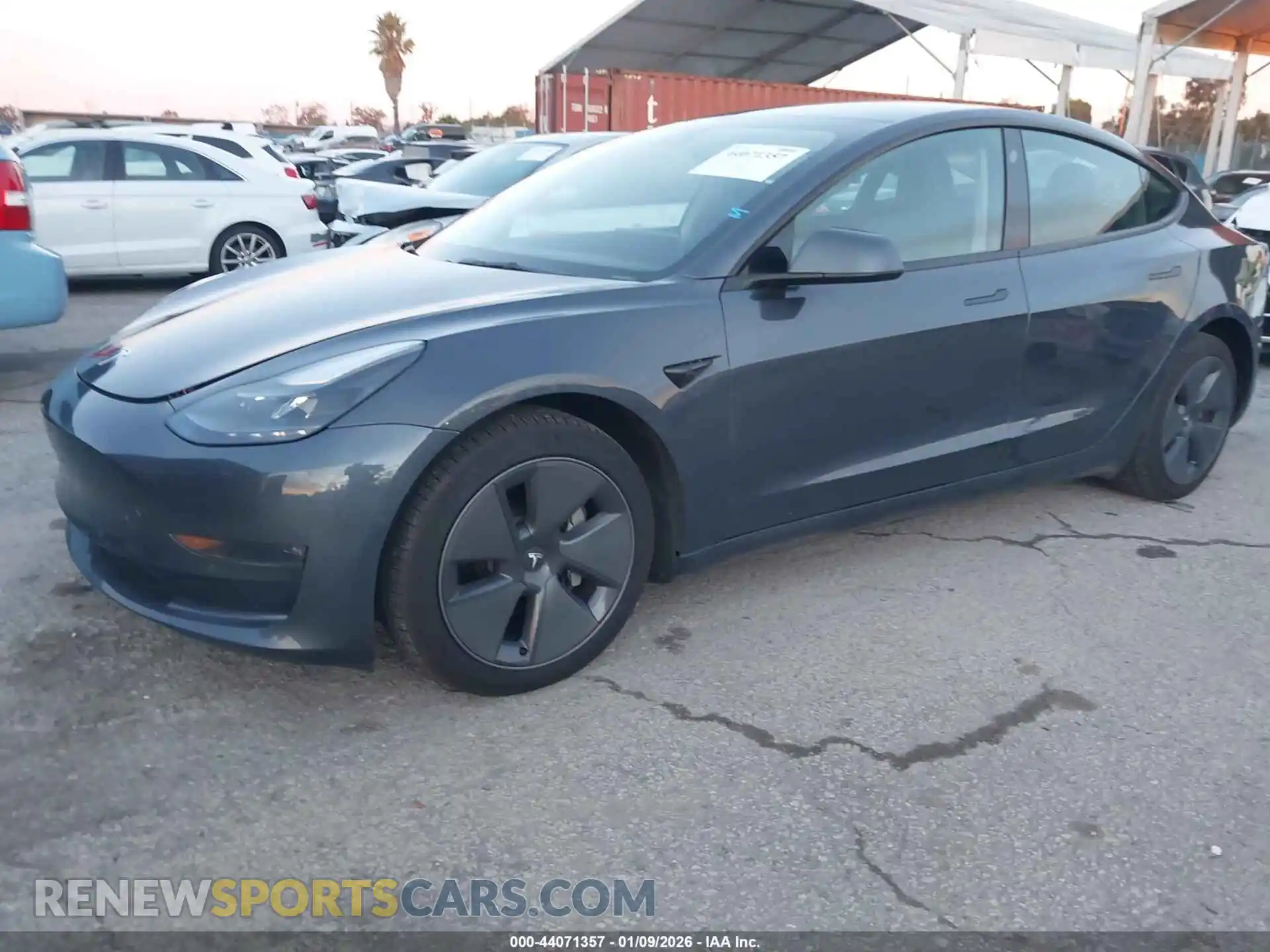2 Photograph of a damaged car 5YJ3E1EB2NF334148 TESLA MODEL 3 2022