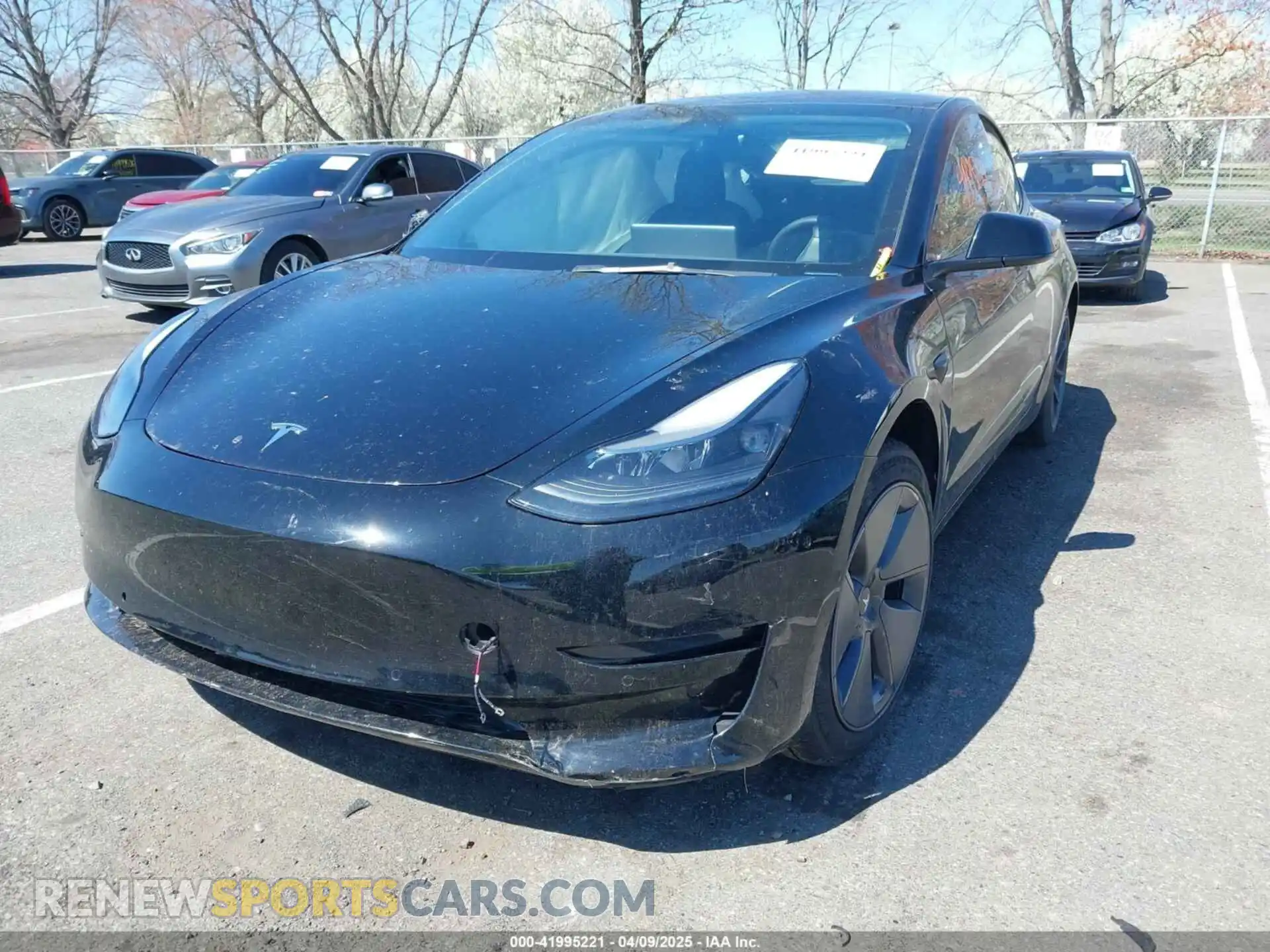 2 Photograph of a damaged car 5YJ3E1EB2NF351418 TESLA MODEL 3 2022