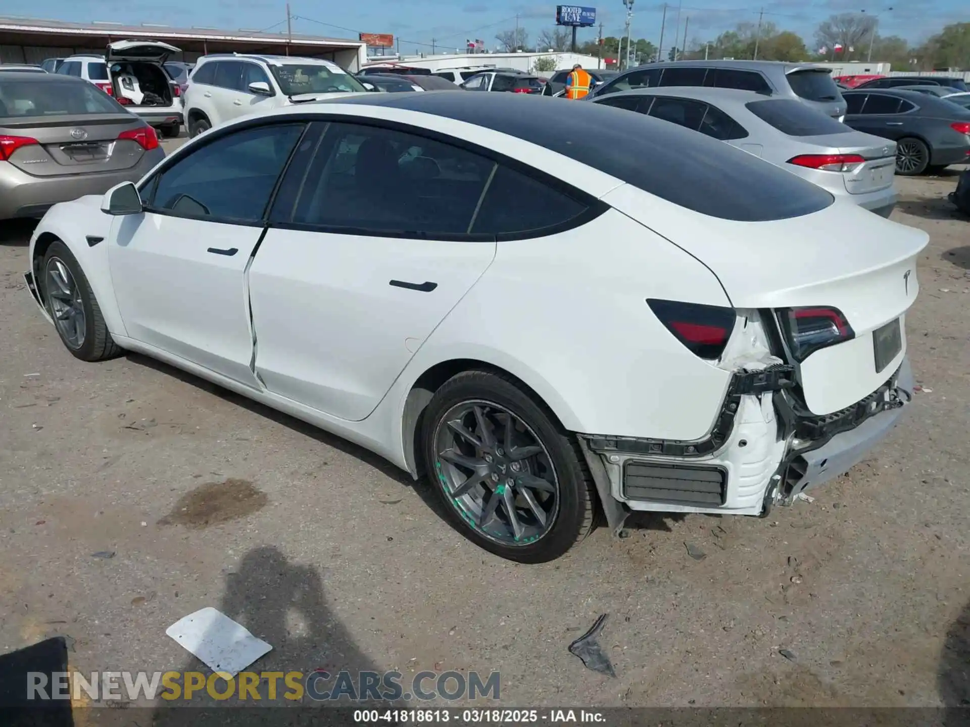 3 Фотография поврежденного автомобиля 5YJ3E1EB3NF106448 TESLA MODEL 3 2022